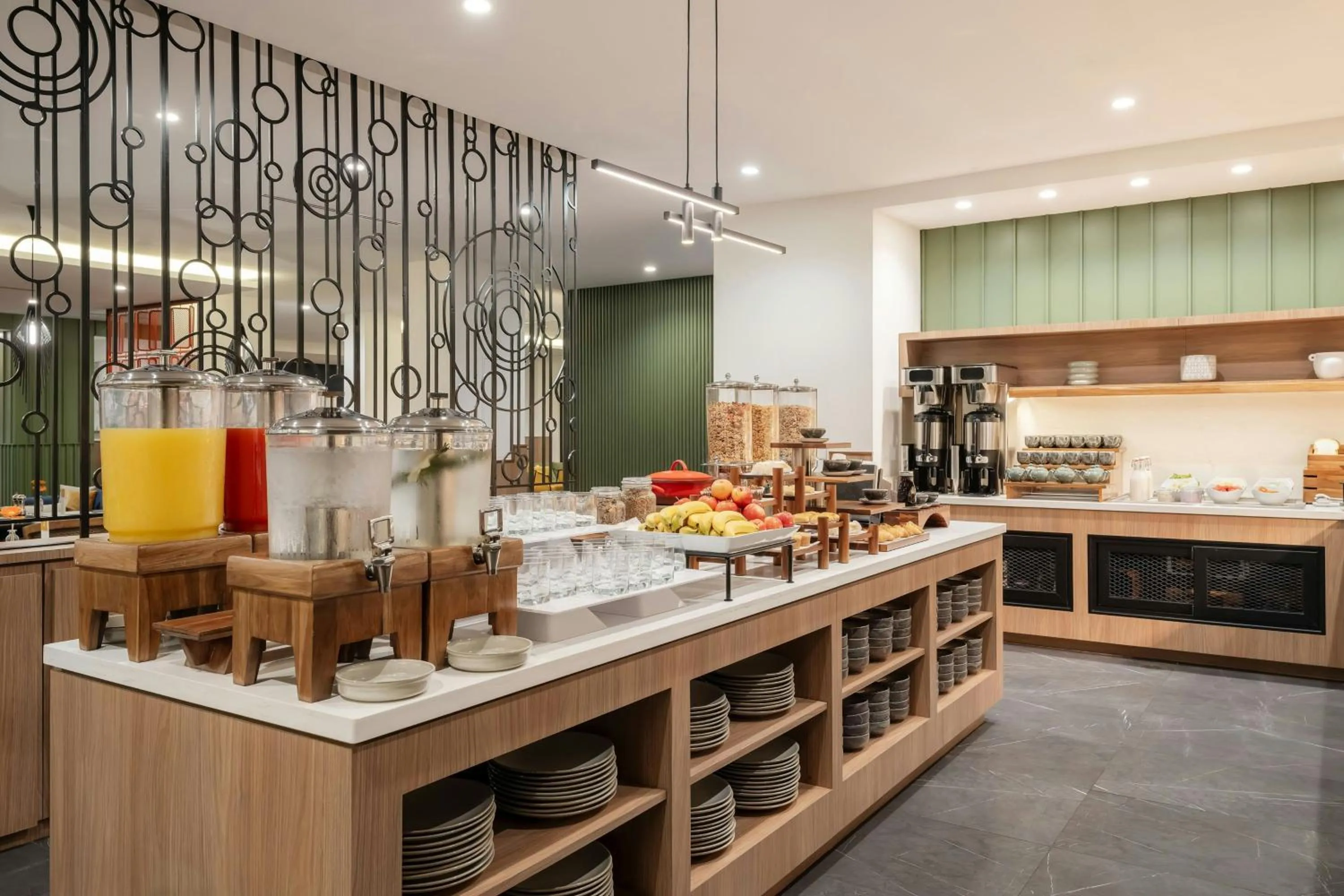 Restaurant/places to eat in Courtyard by Marriott Port of Spain