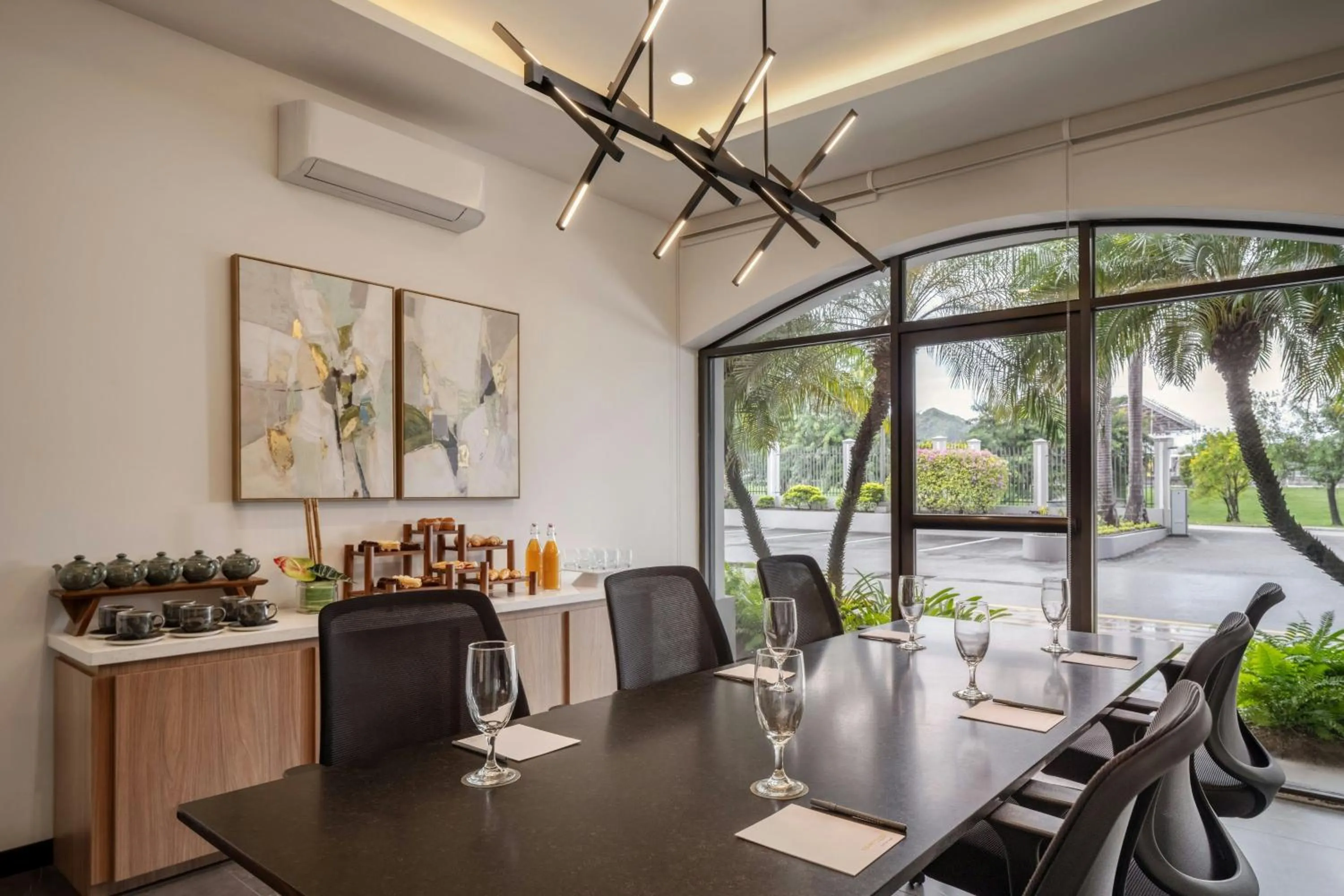 Meeting/conference room in Courtyard by Marriott Port of Spain