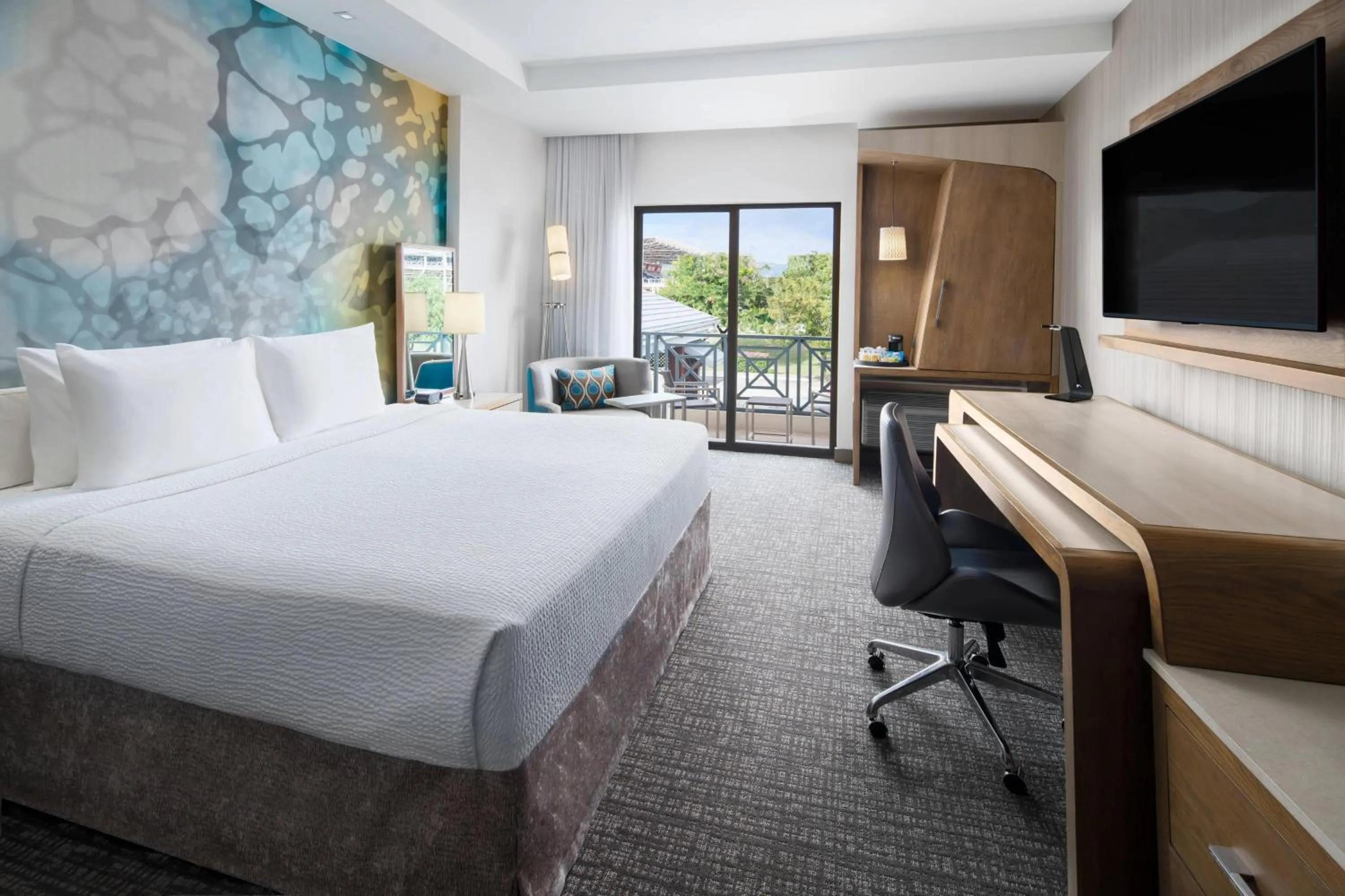 Photo of the whole room, Bed in Courtyard by Marriott Port of Spain