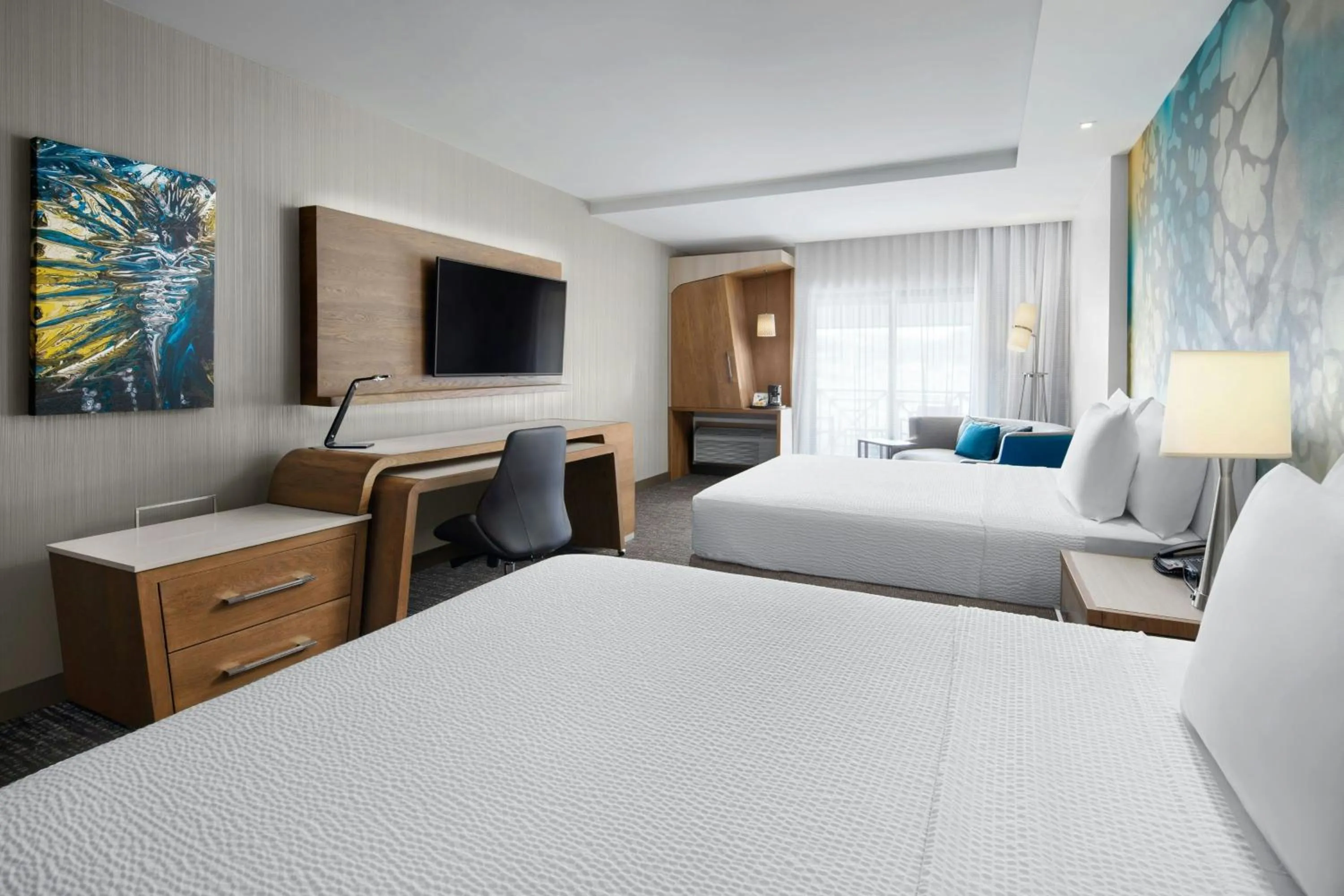 Photo of the whole room, Bed in Courtyard by Marriott Port of Spain