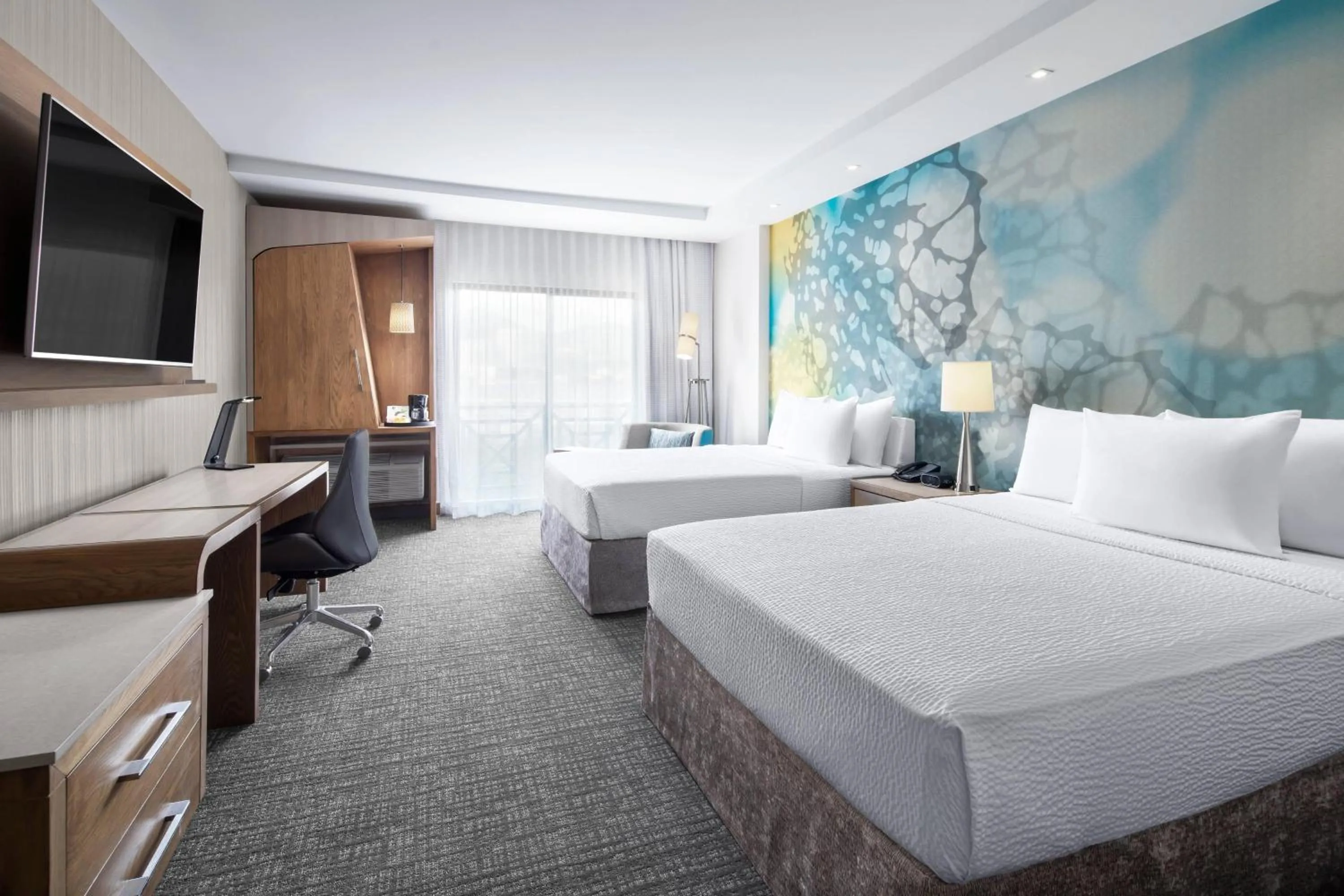 Photo of the whole room, Bed in Courtyard by Marriott Port of Spain