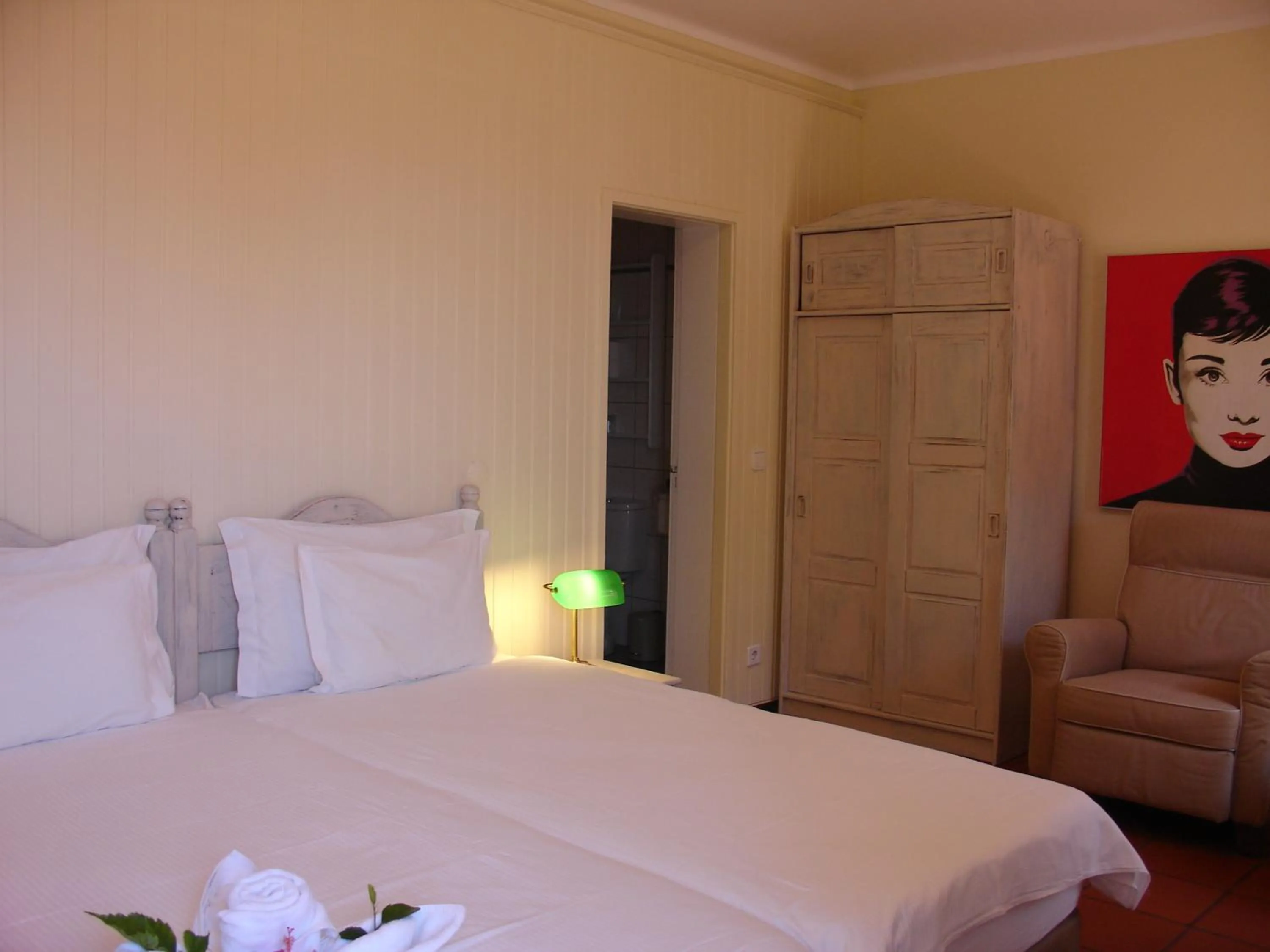 Bed in Inn & Art Madeira