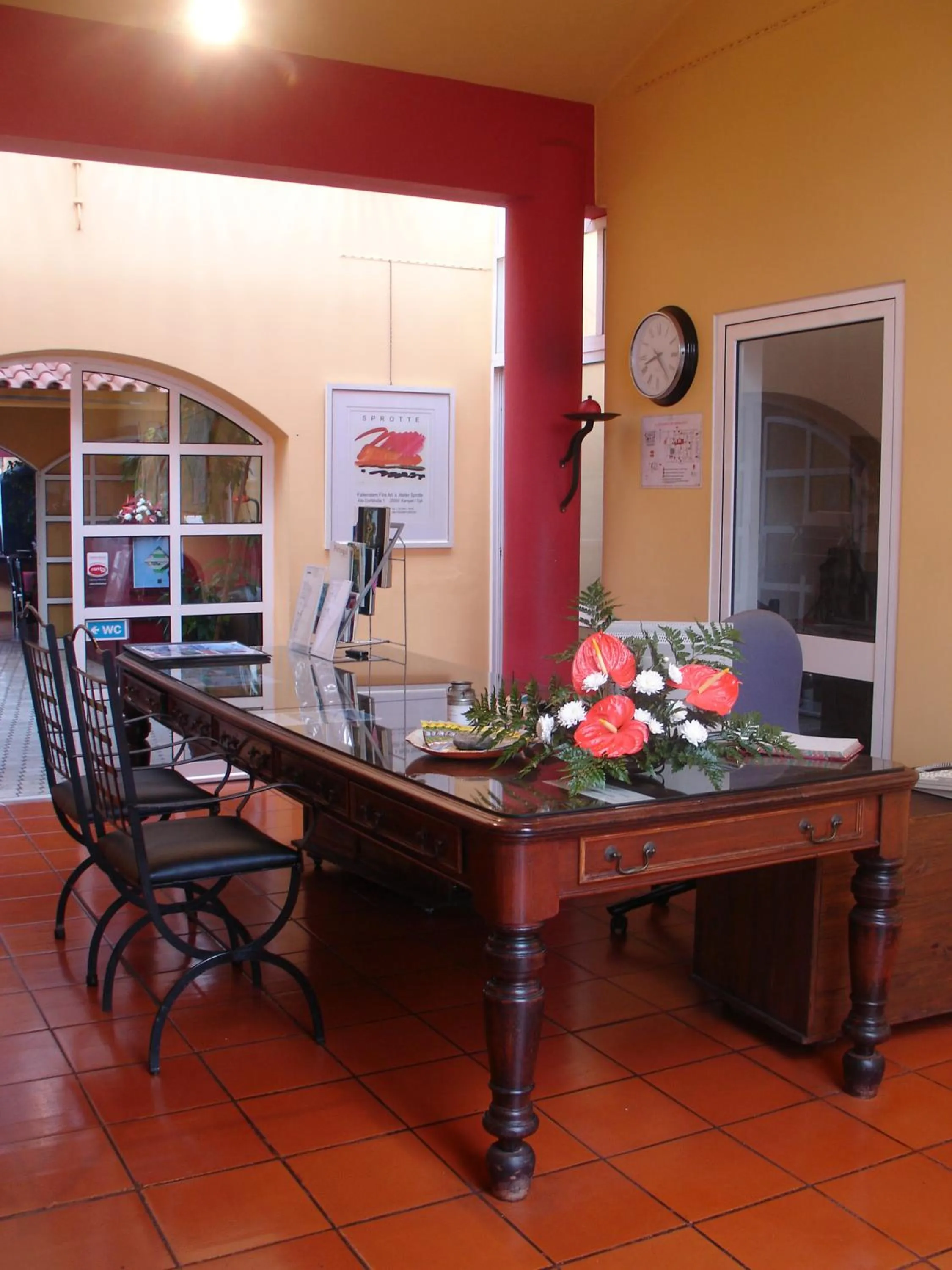 Property building in Inn & Art Madeira