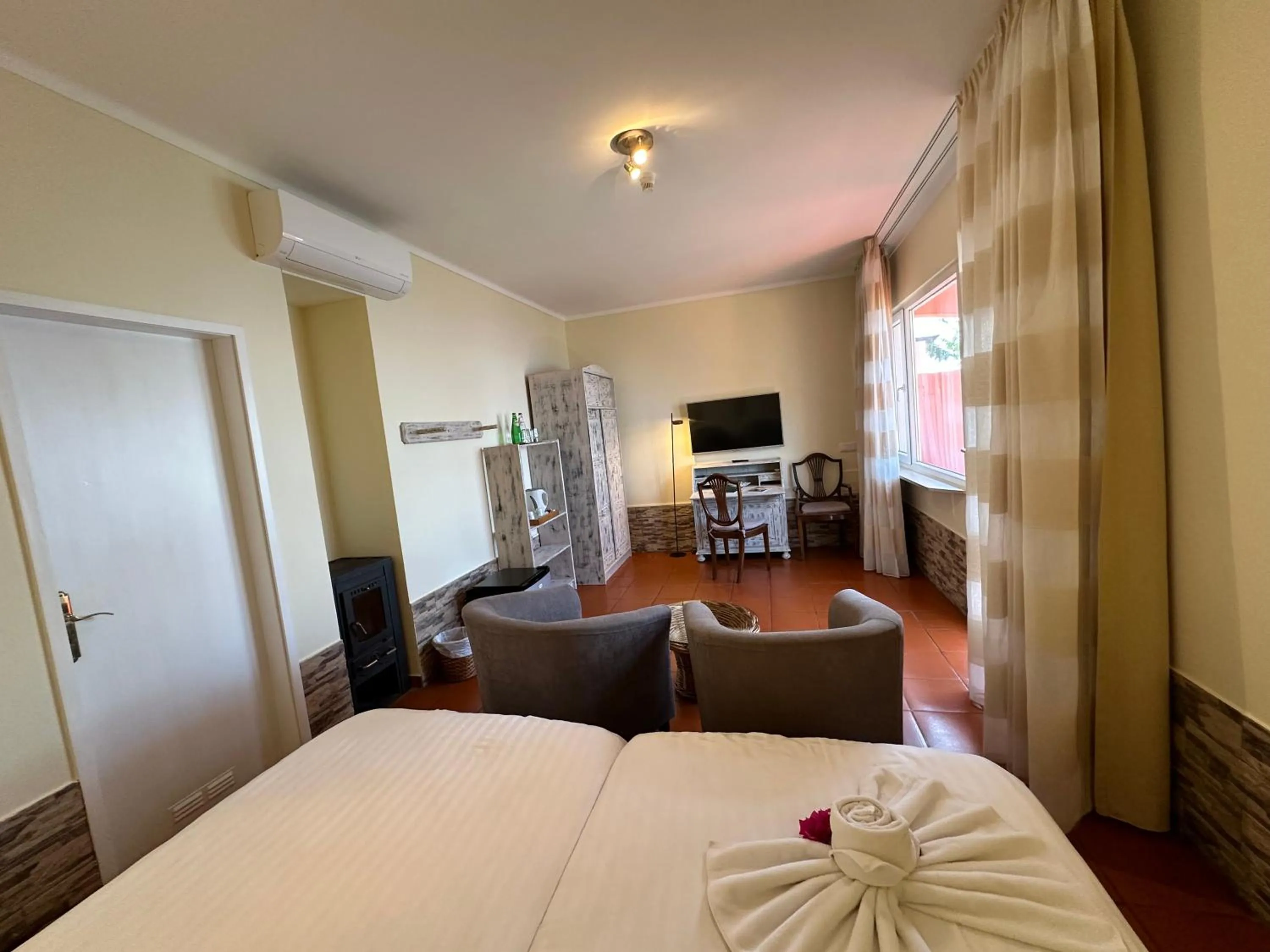 Standard Twin Room with Garden View - single occupancy in Inn & Art Madeira