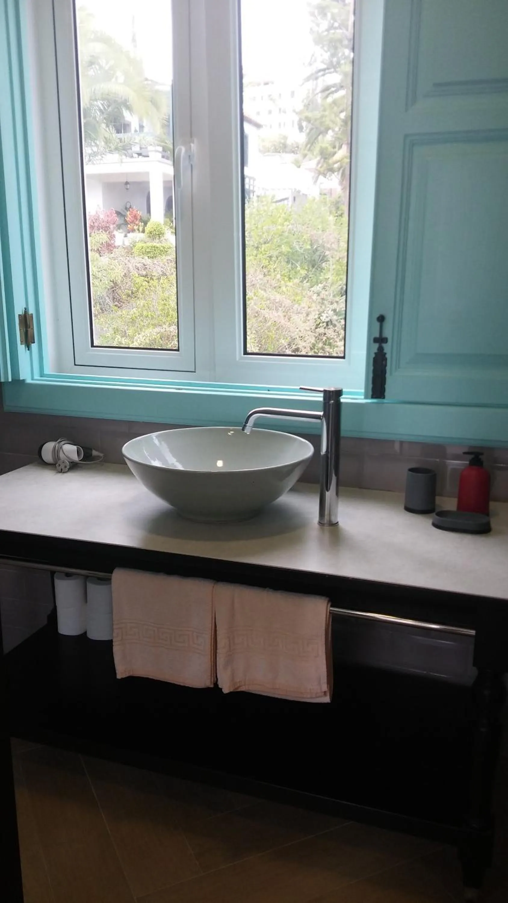 Bathroom in Inn & Art Madeira