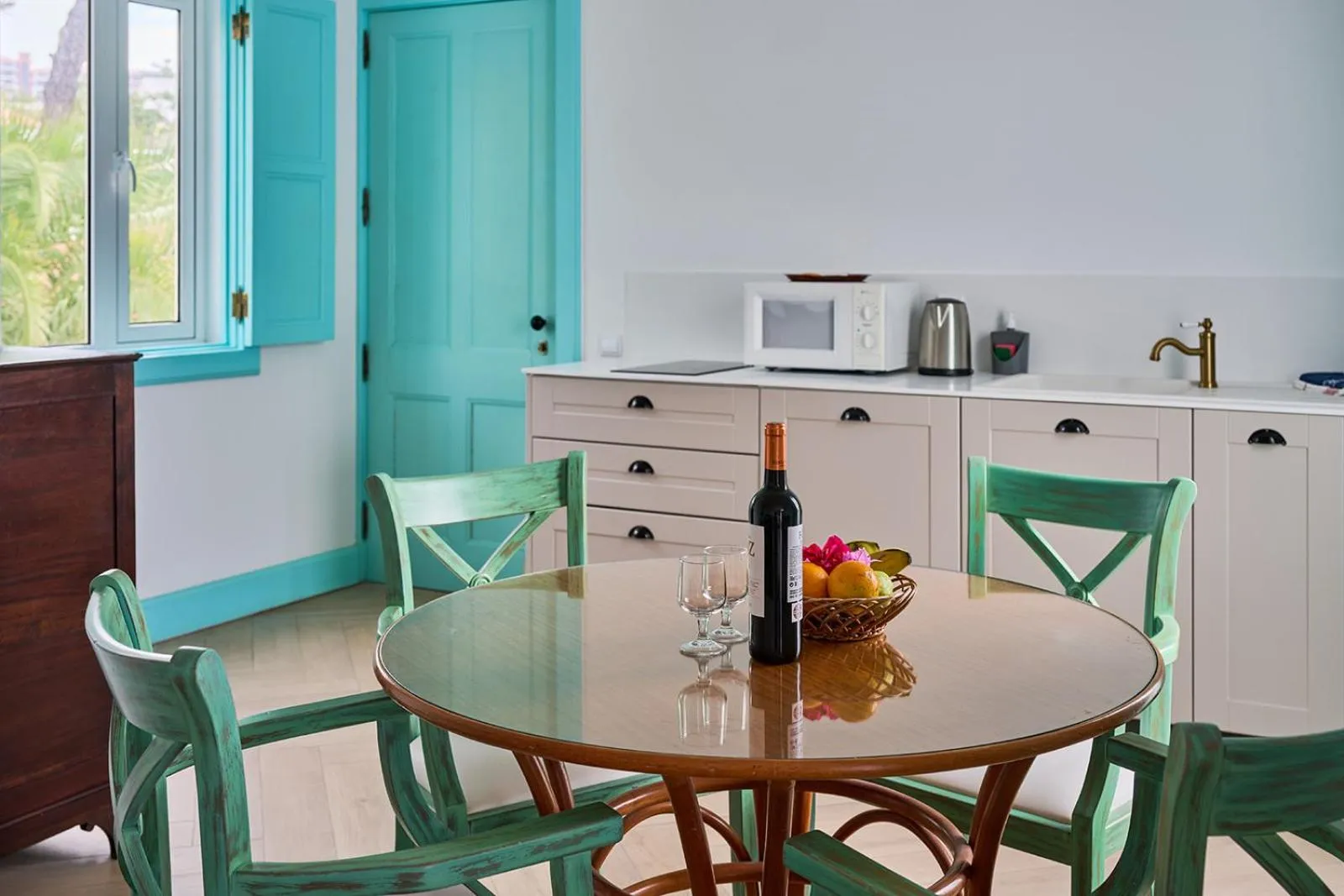 Dining area in Inn & Art Madeira