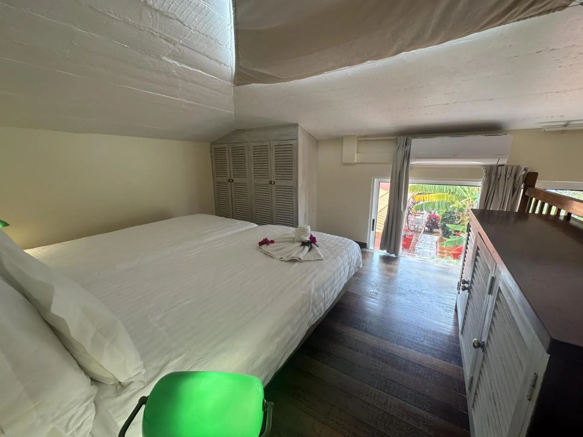 Bed in Inn & Art Madeira