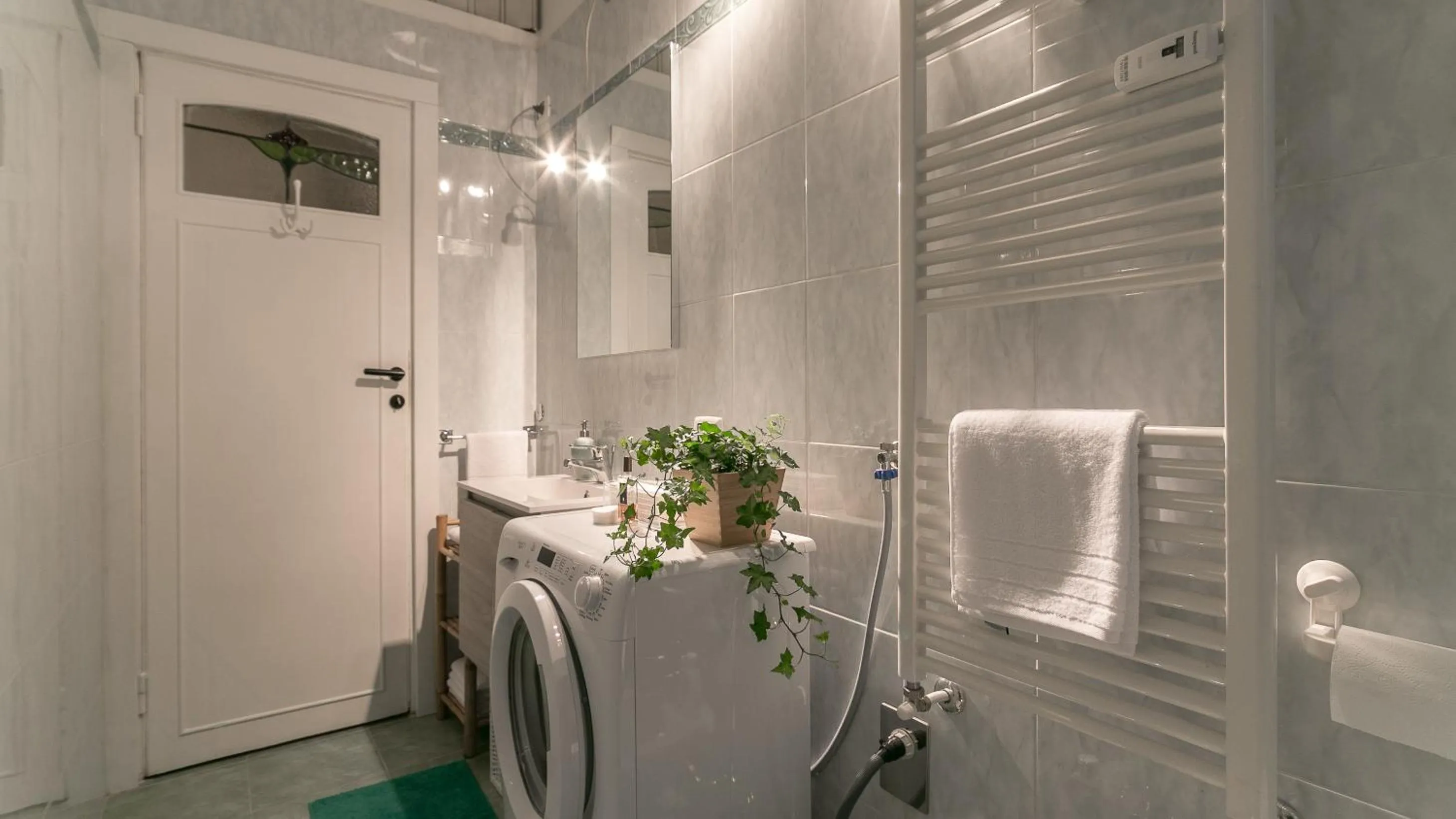 Bathroom in Next Stop - Central Station