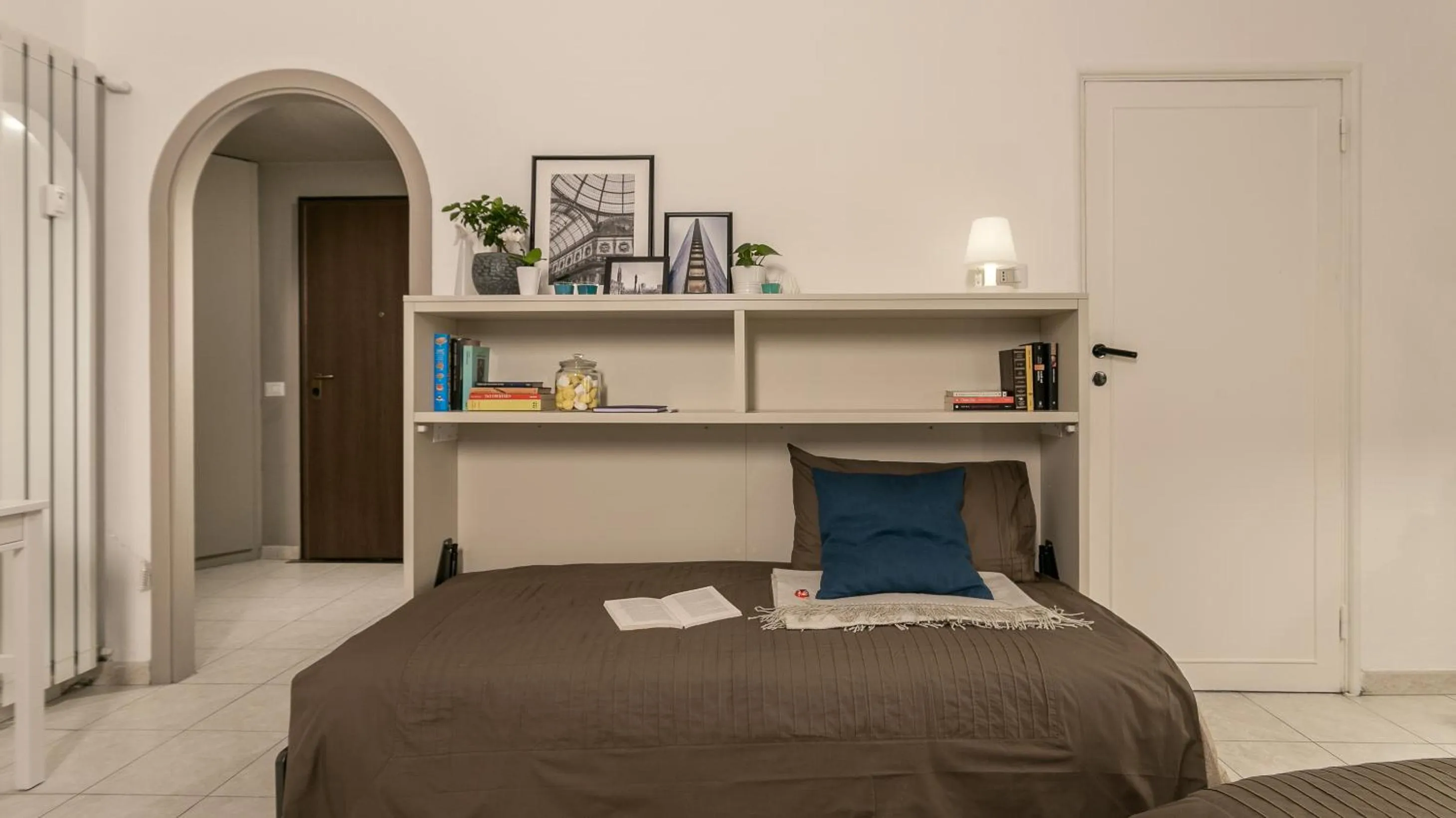 Bed in Next Stop - Central Station