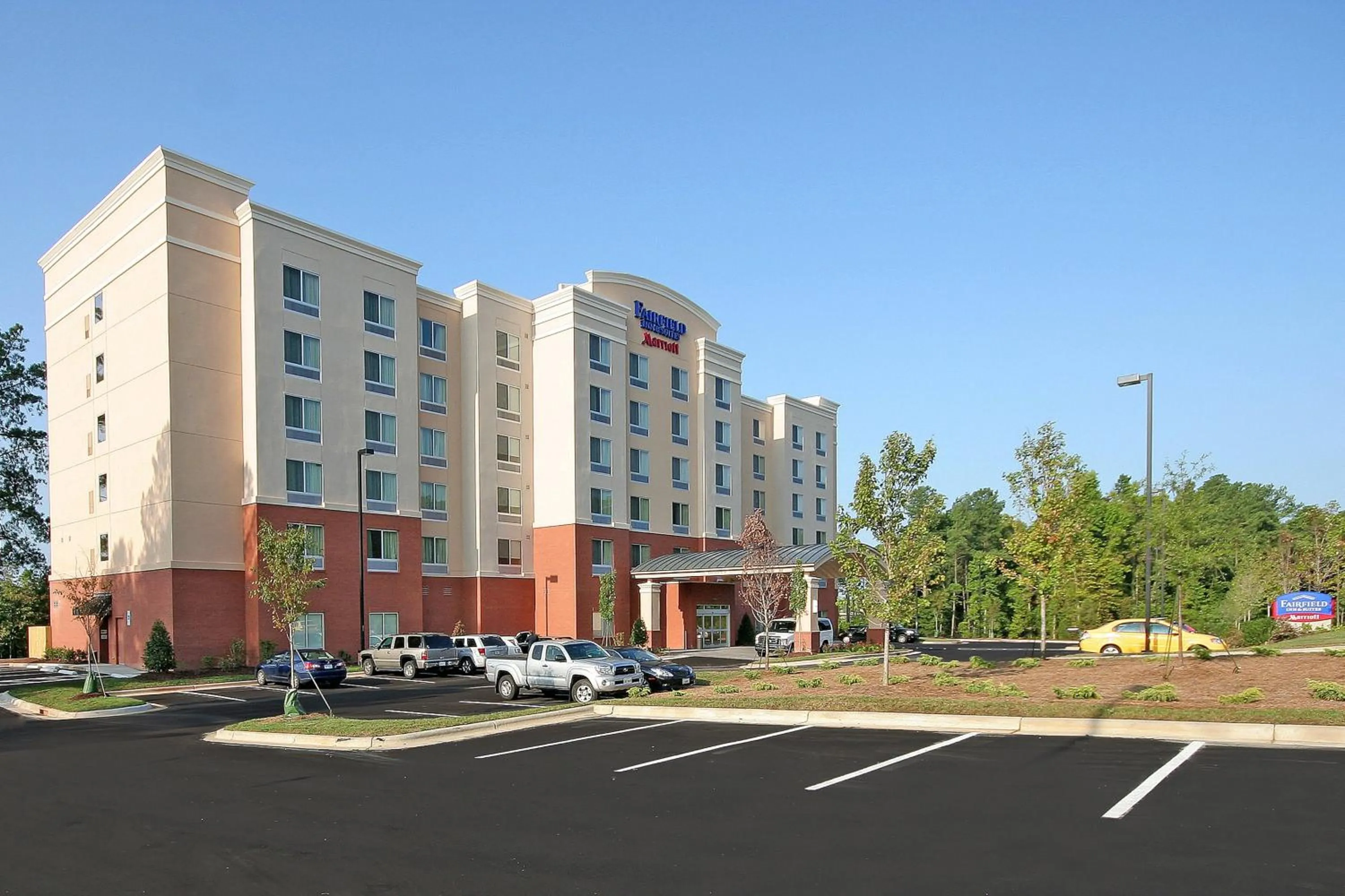 Property building in Fairfield Inn & Suites Raleigh-Durham Airport/Brier Creek