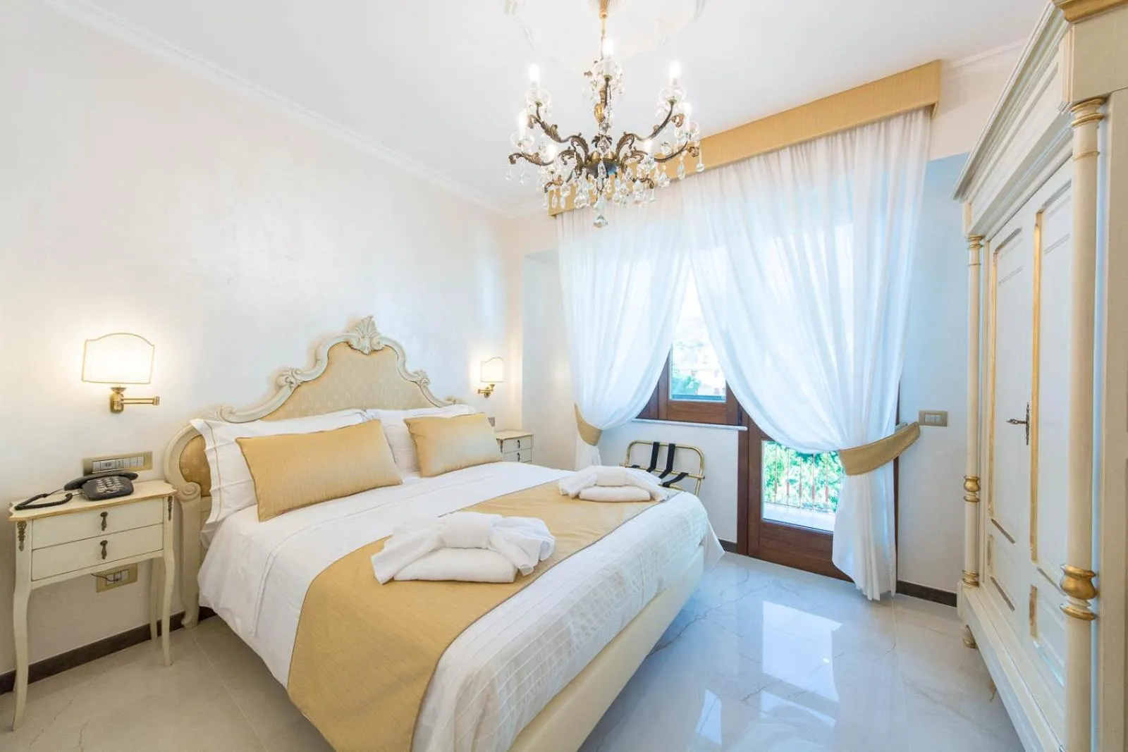 Bed in B&B Palazzo Montesanto