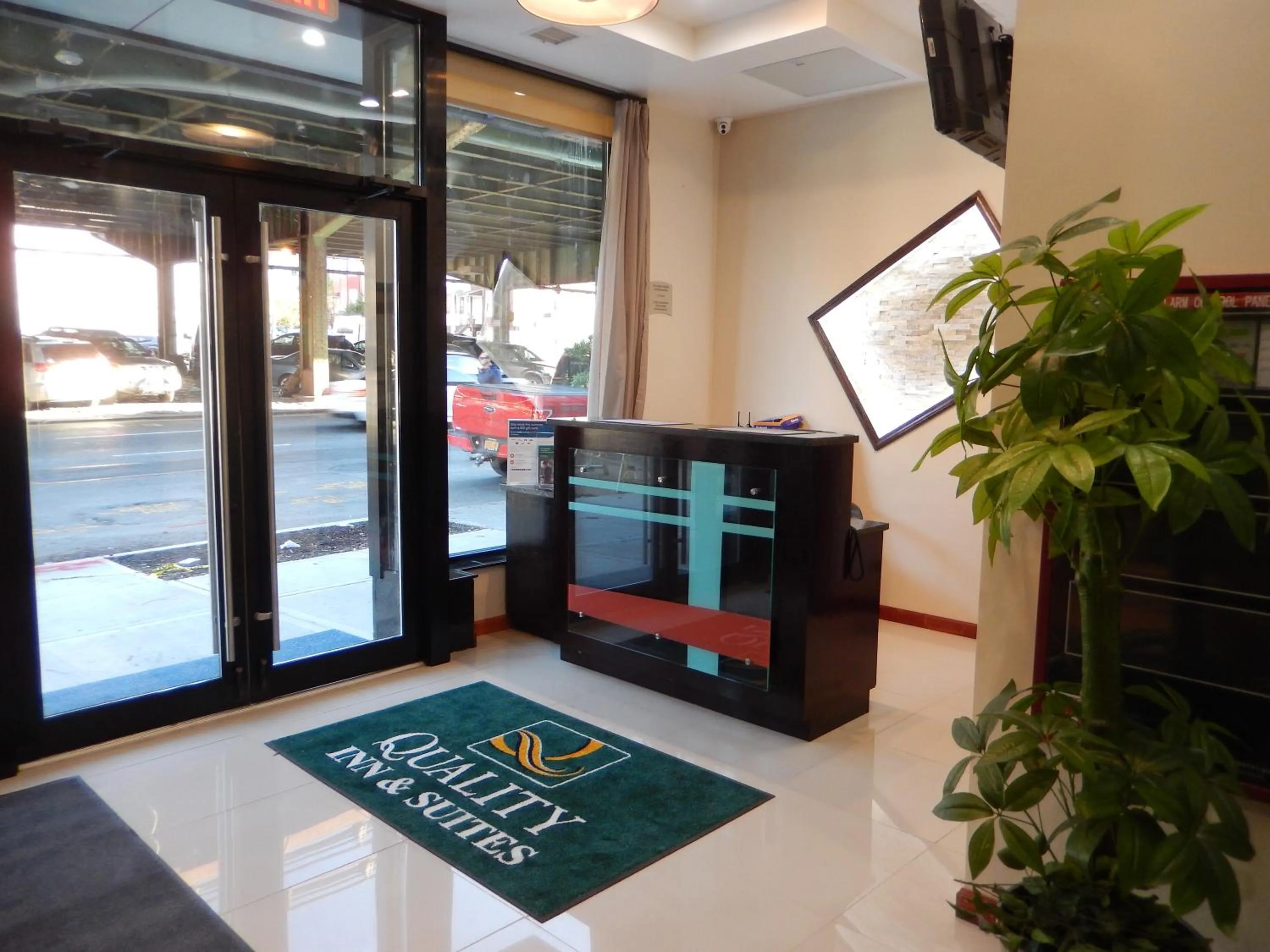 Lobby or reception in Quality Inn near Sunset Park