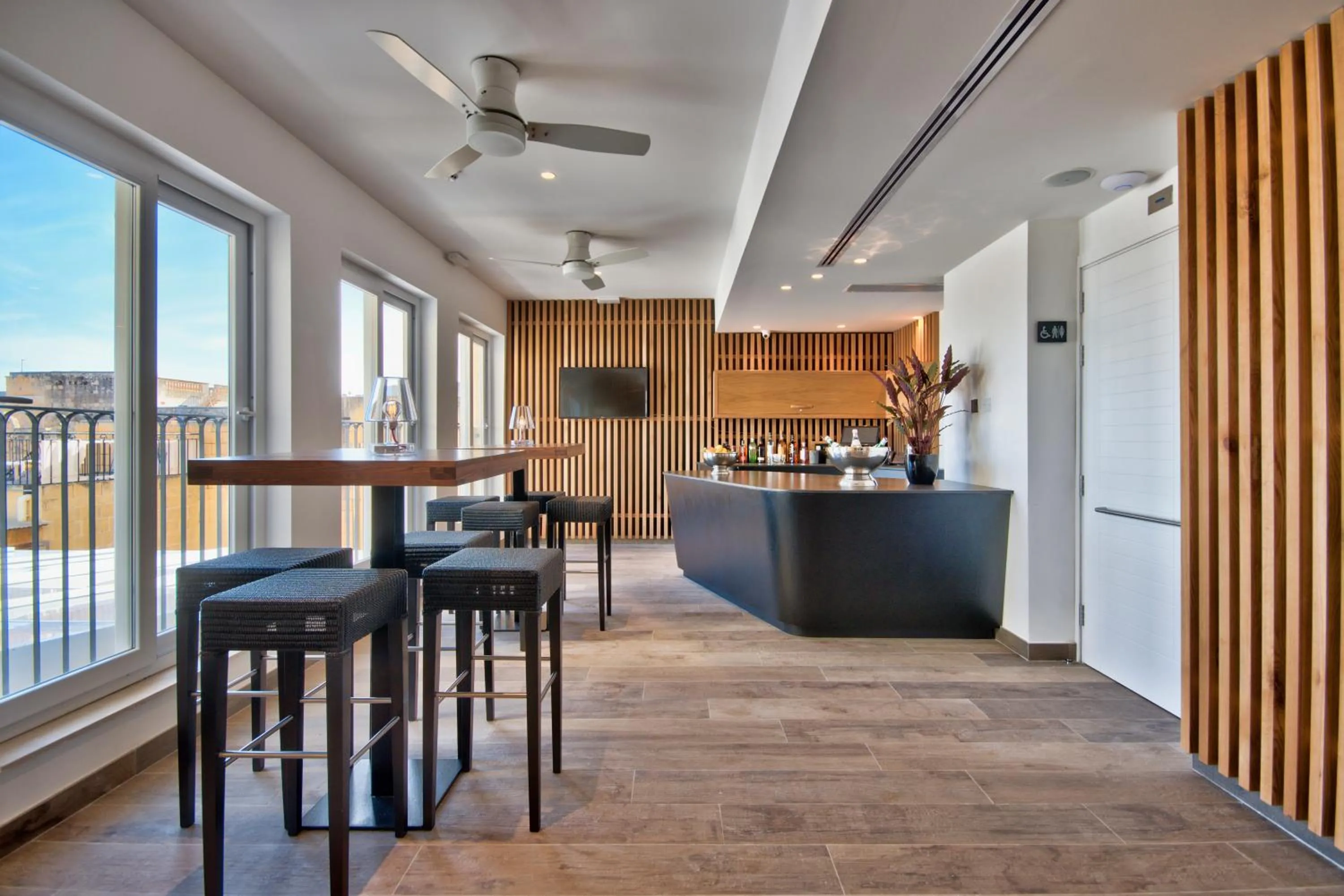 Lounge or bar in 66 Saint Paul's & Spa