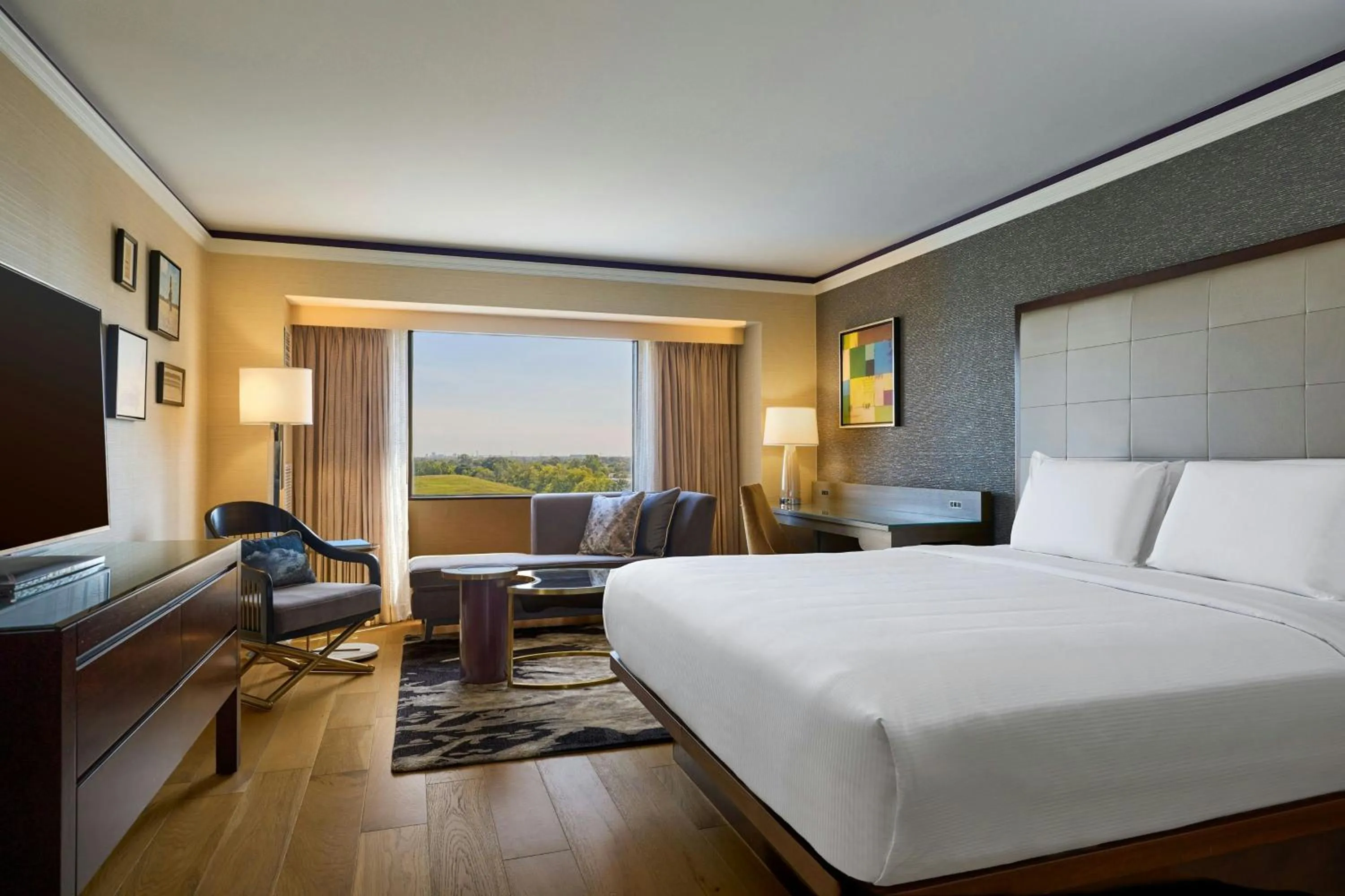 Photo of the whole room, Bed in The Henry, Autograph Collection