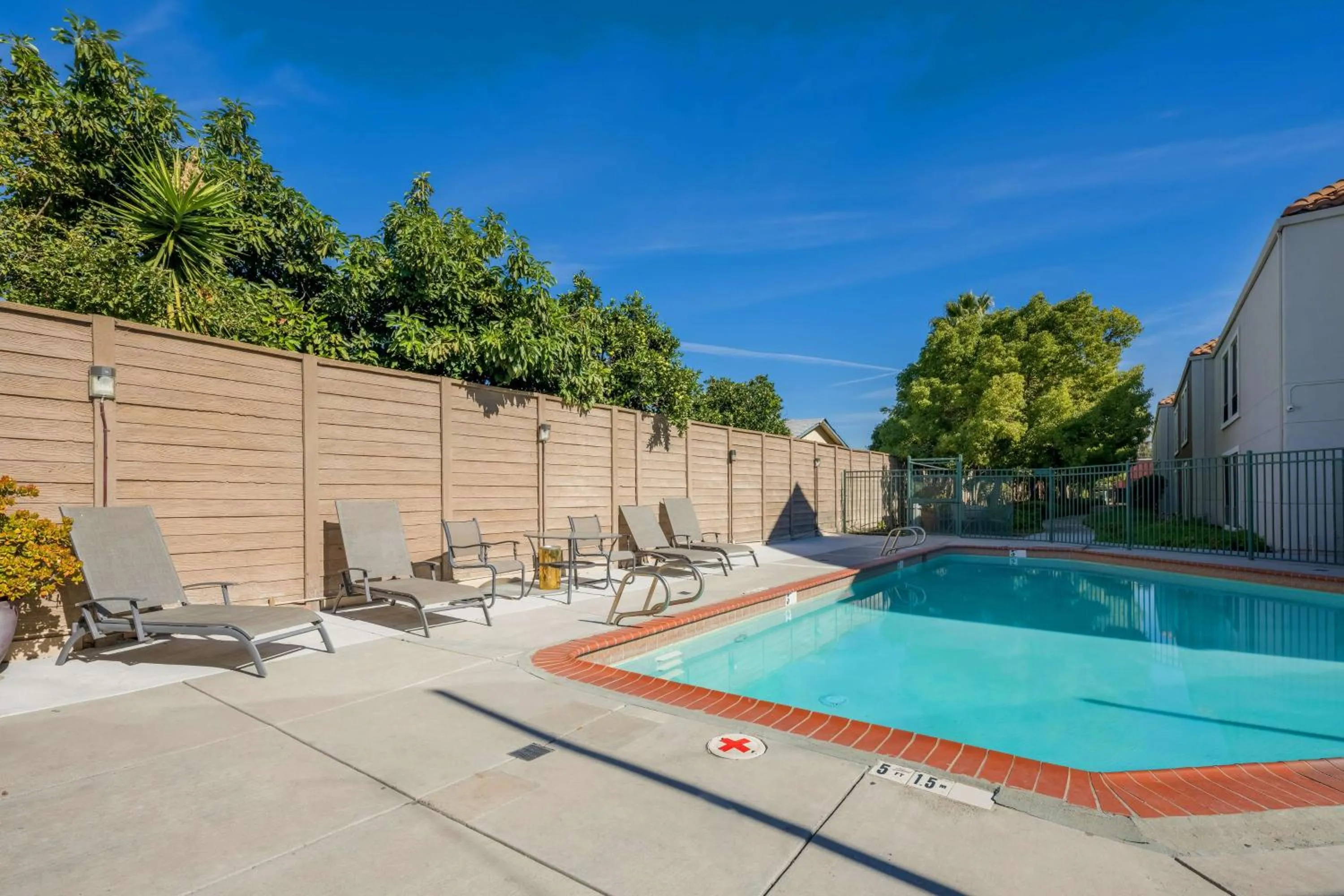 Pool view in Best Western Lanai Garden Inn & Suites