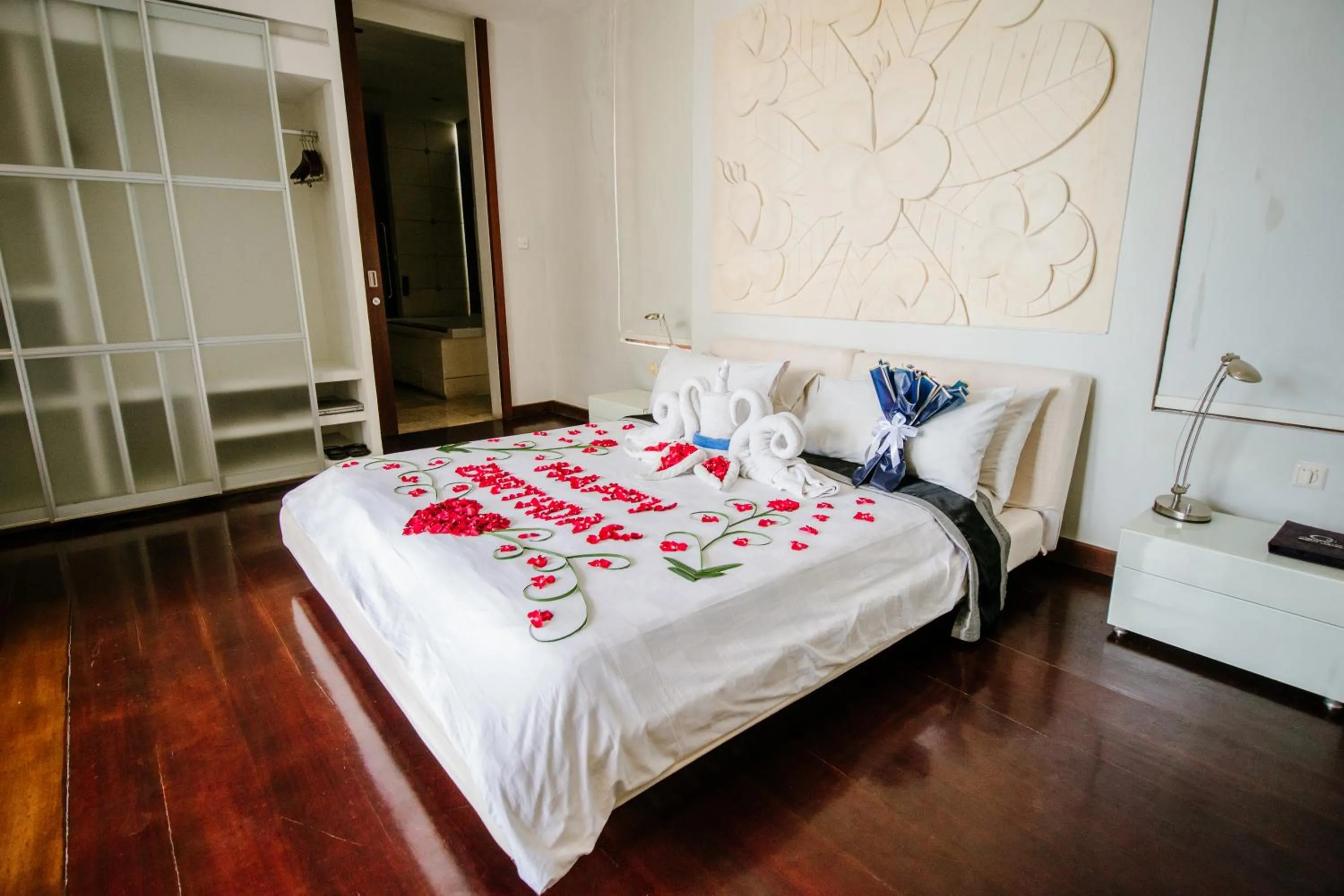 Decorative detail, Bed in C151 Smart Villas at Seminyak