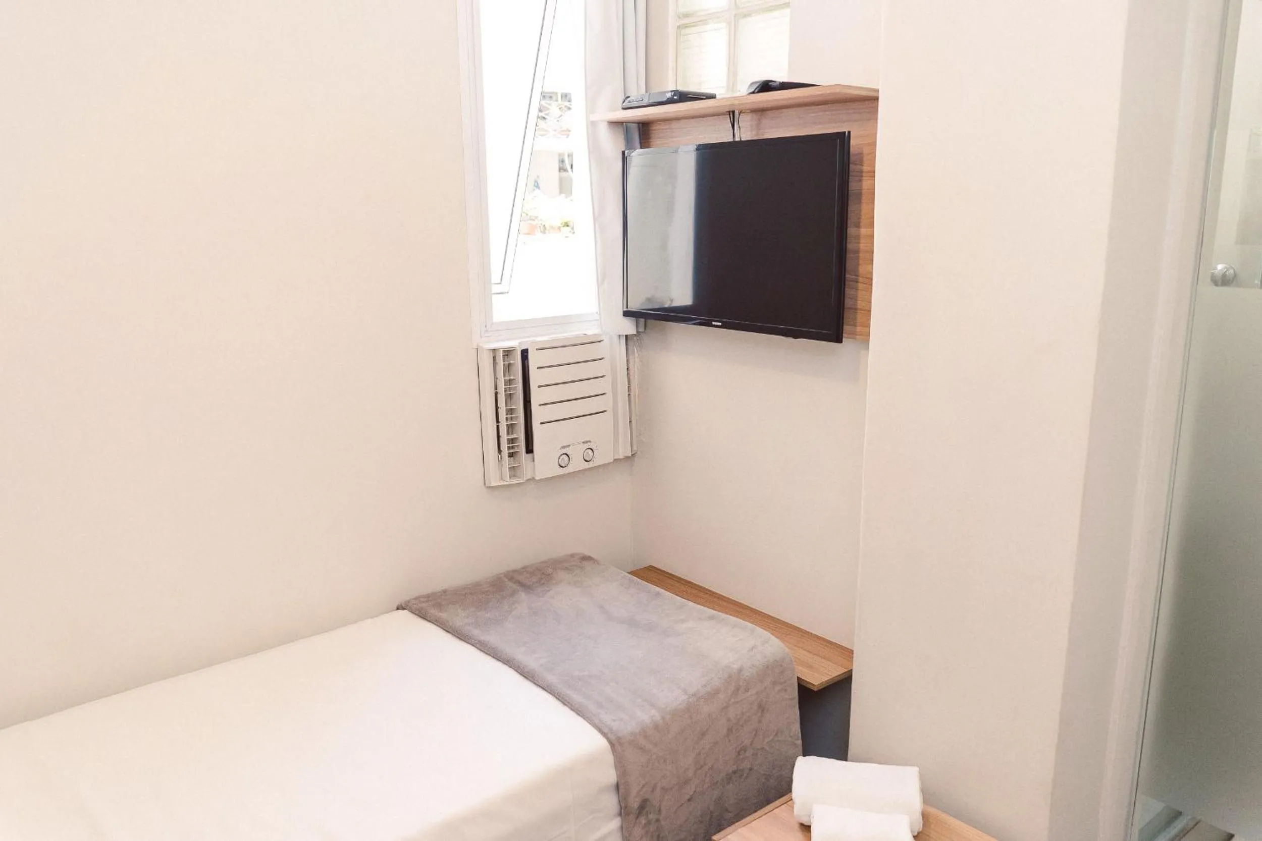 Bed in CLH Suites Domingos Ferreira