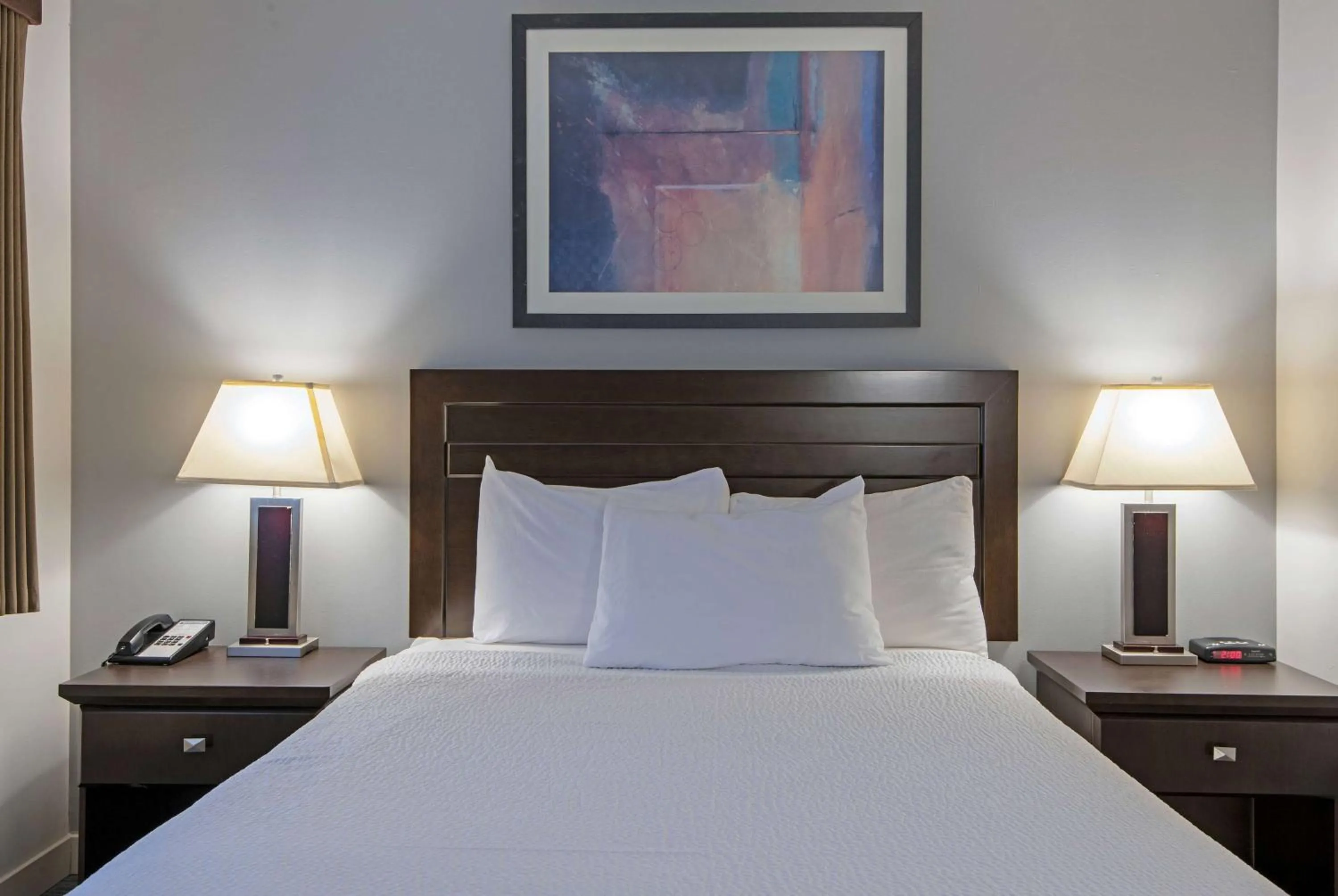 Photo of the whole room, Bed in Travelodge by Wyndham Kamloops Mountview