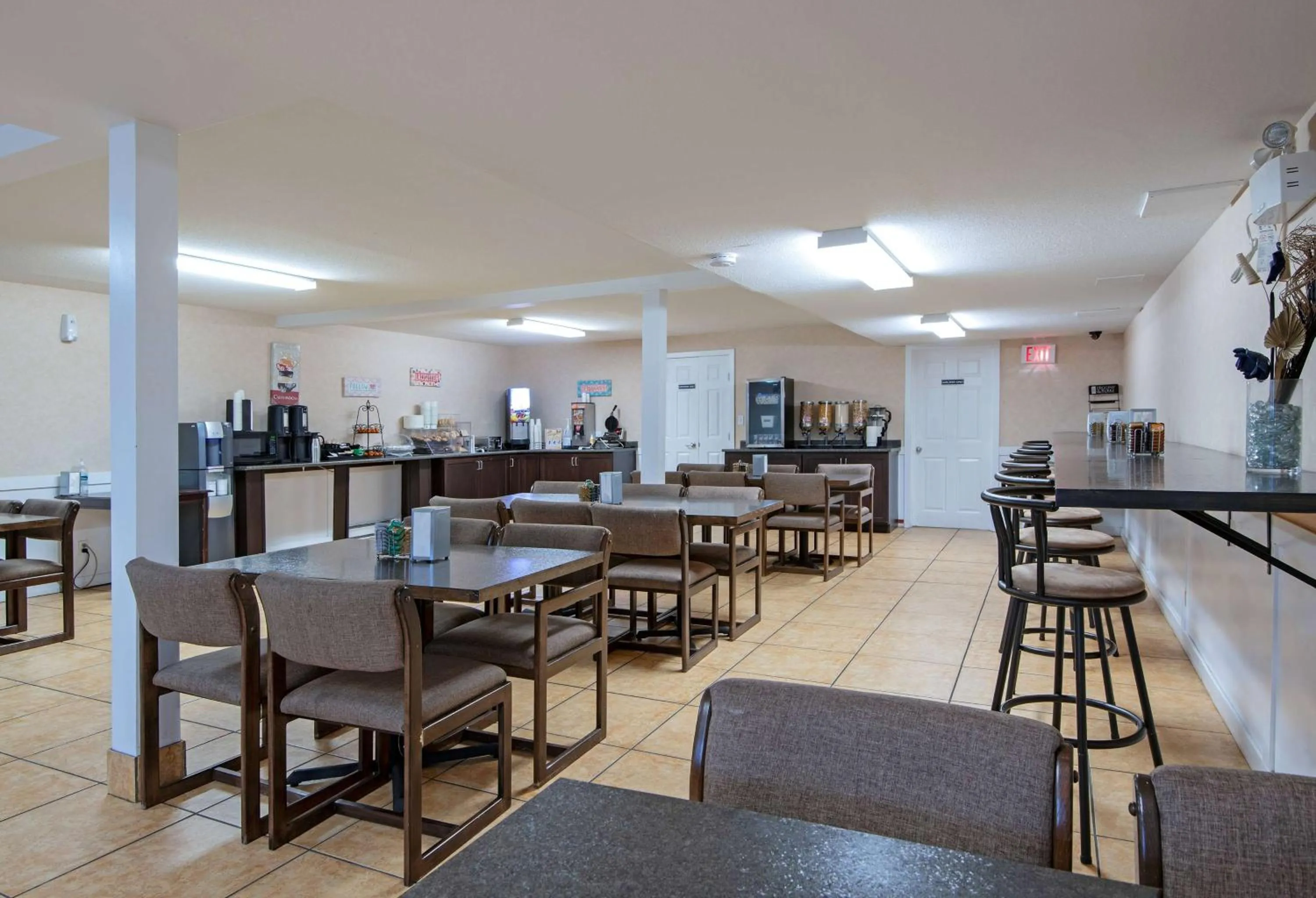 Breakfast in Travelodge by Wyndham Kamloops Mountview