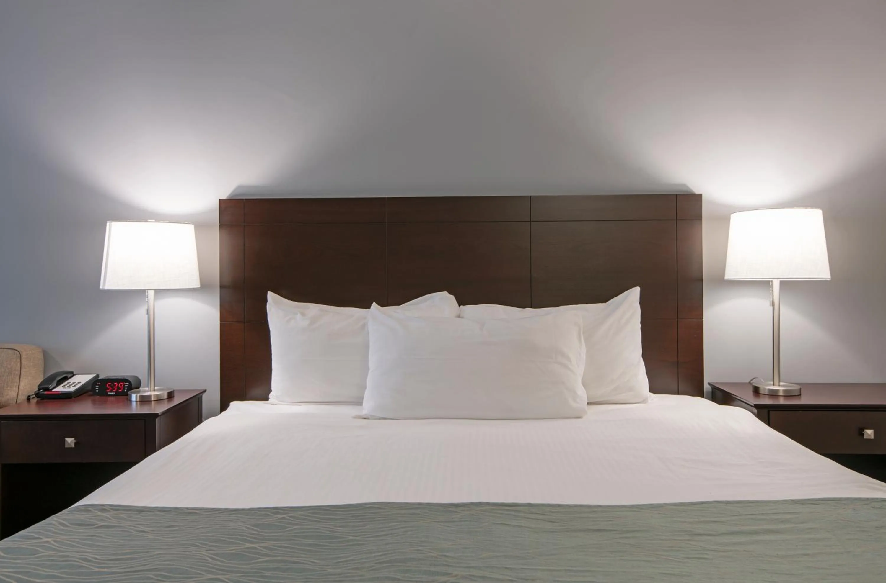 Bed in Travelodge by Wyndham Kamloops Mountview