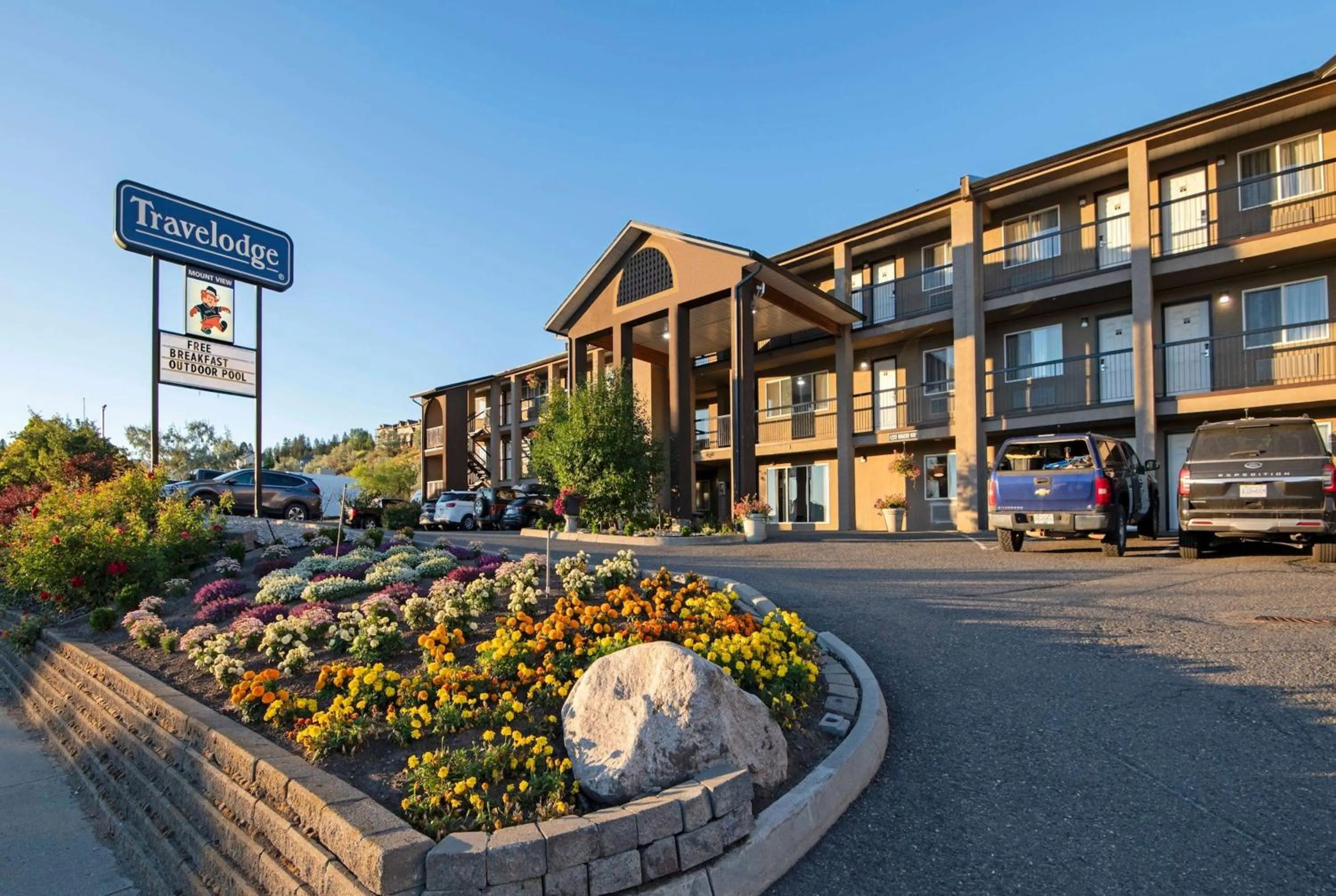 Property building in Travelodge by Wyndham Kamloops Mountview