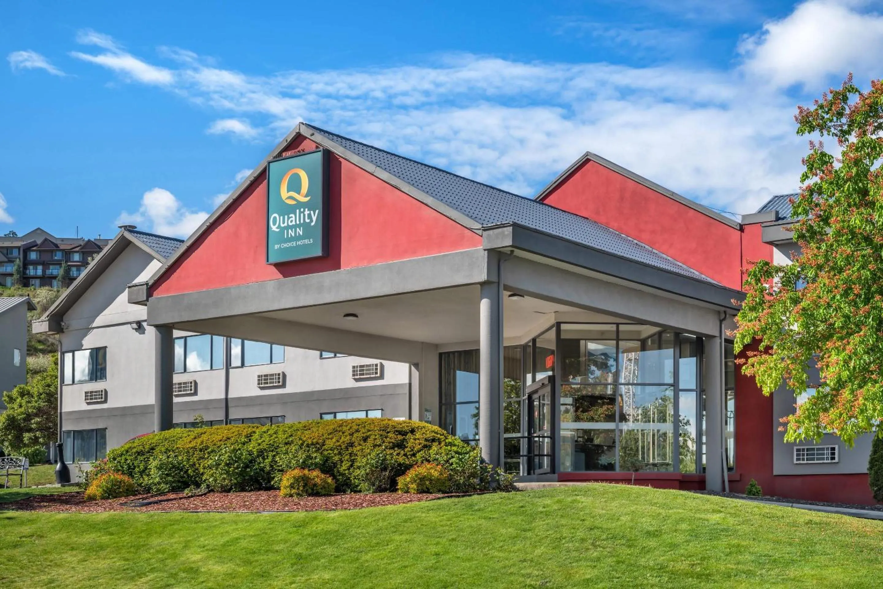 Property building in Quality Inn