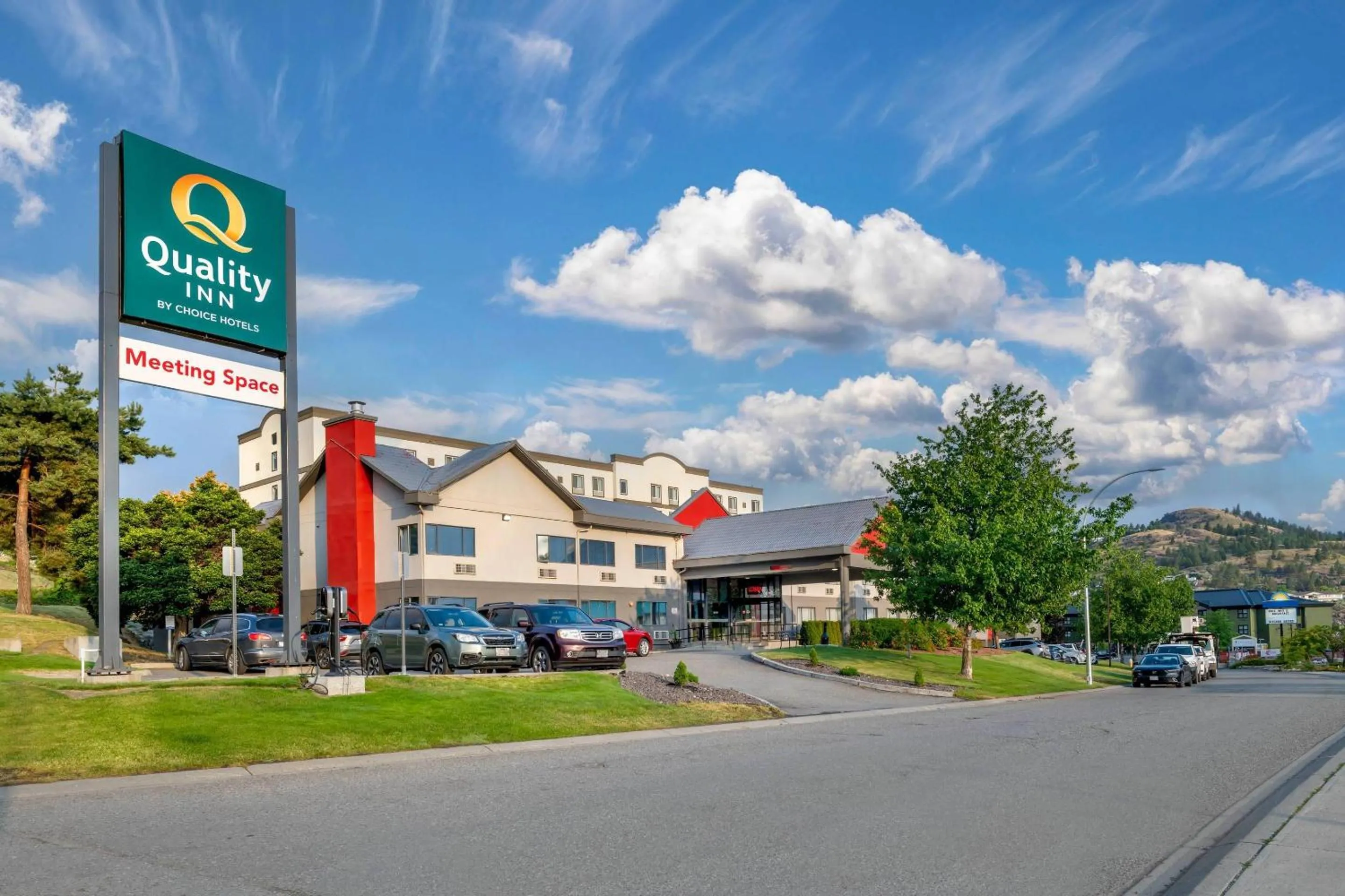 Property building in Quality Inn