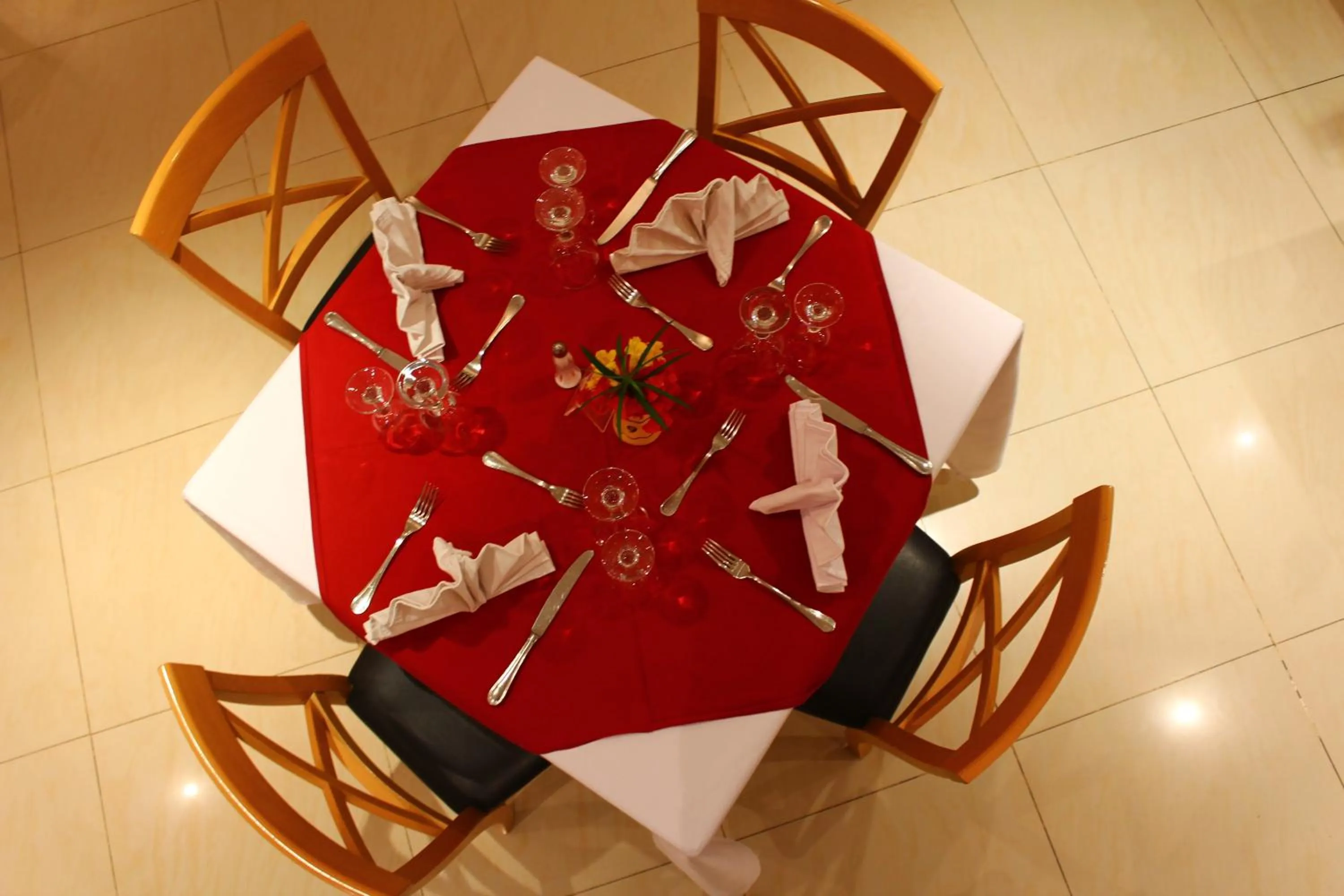 Restaurant/places to eat in Eden Rock Hotel Namaa Bay