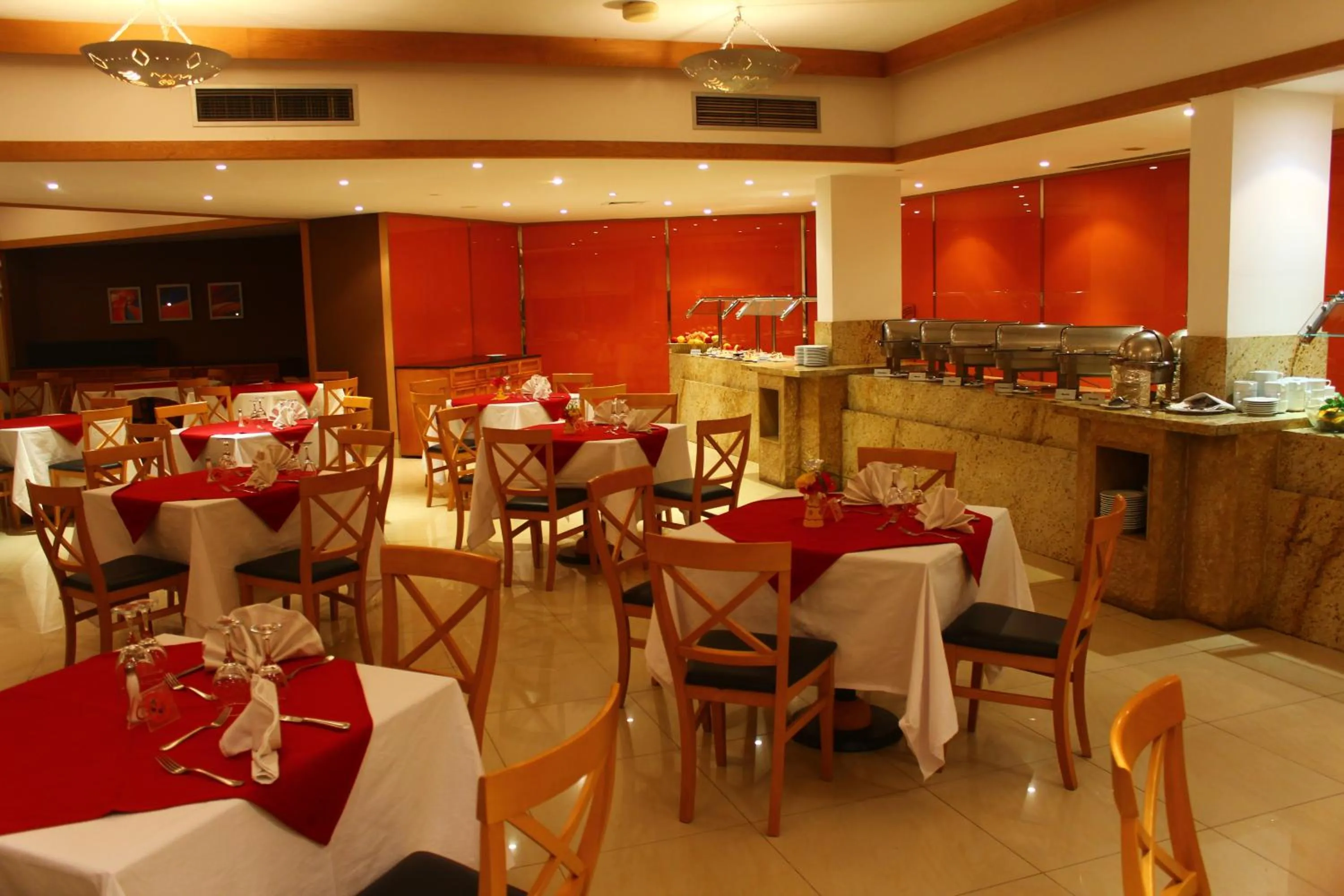 Restaurant/places to eat in Eden Rock Hotel Namaa Bay