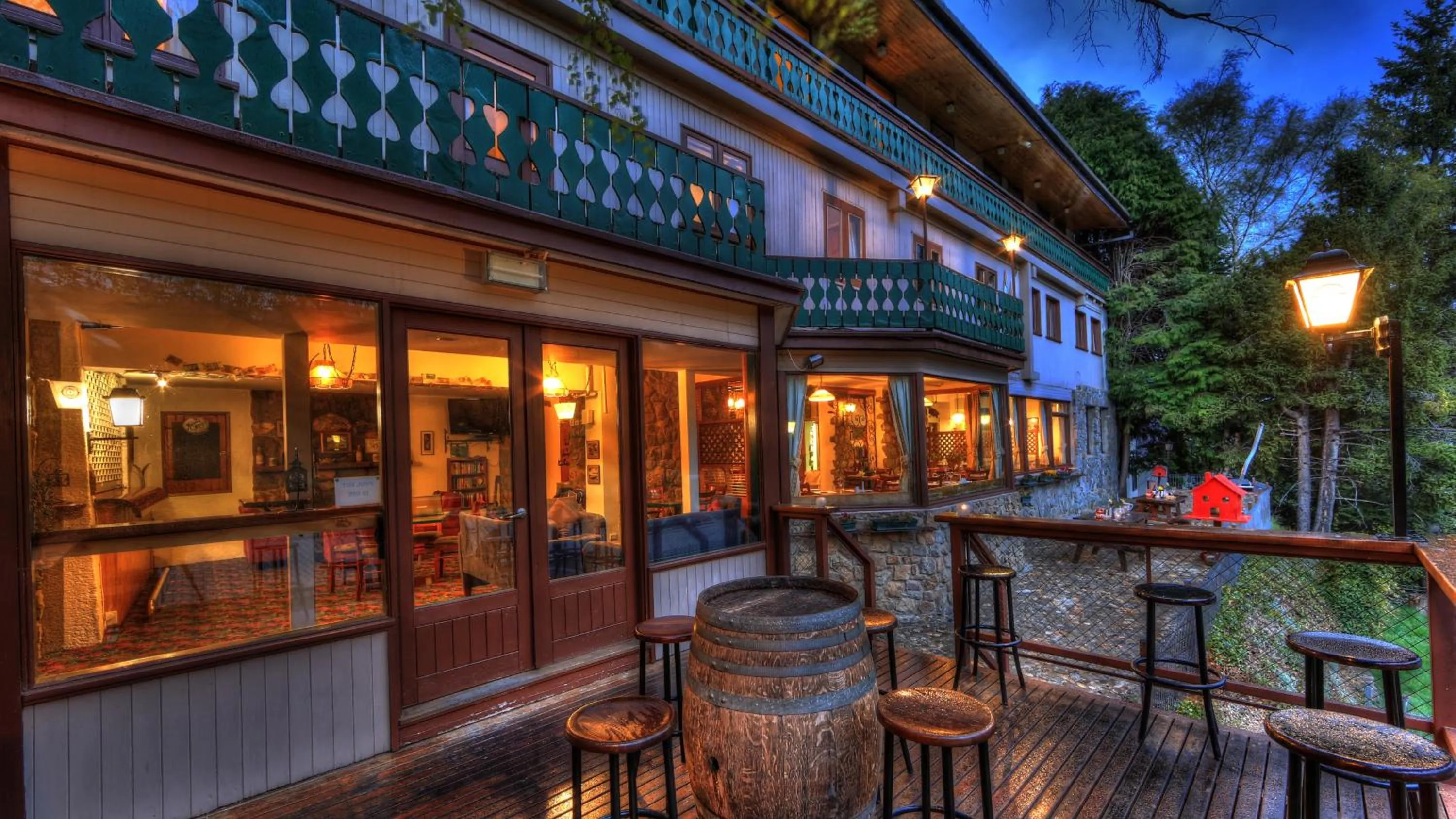 Patio in Candlelight Lodge