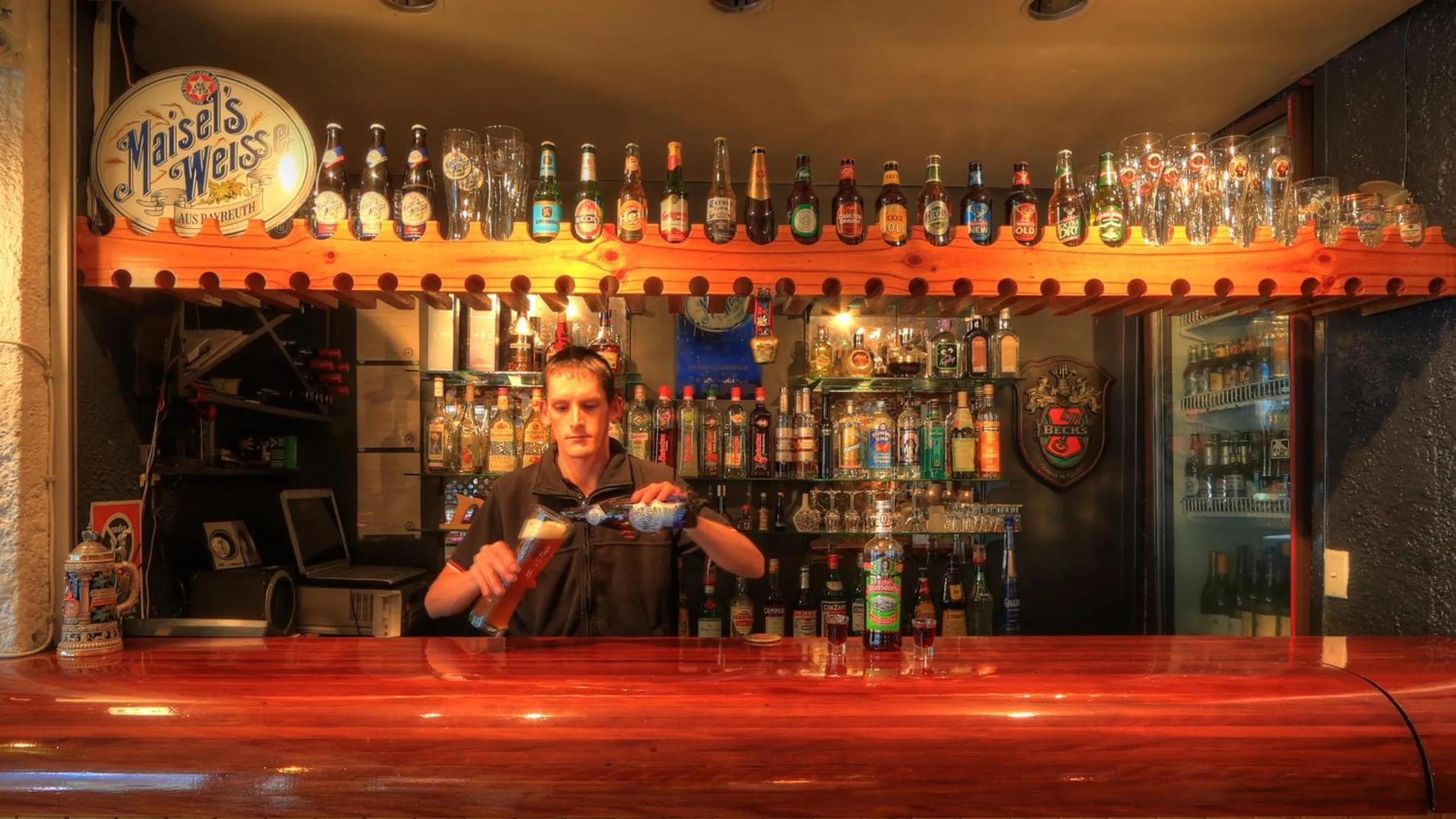 Lounge or bar in Candlelight Lodge