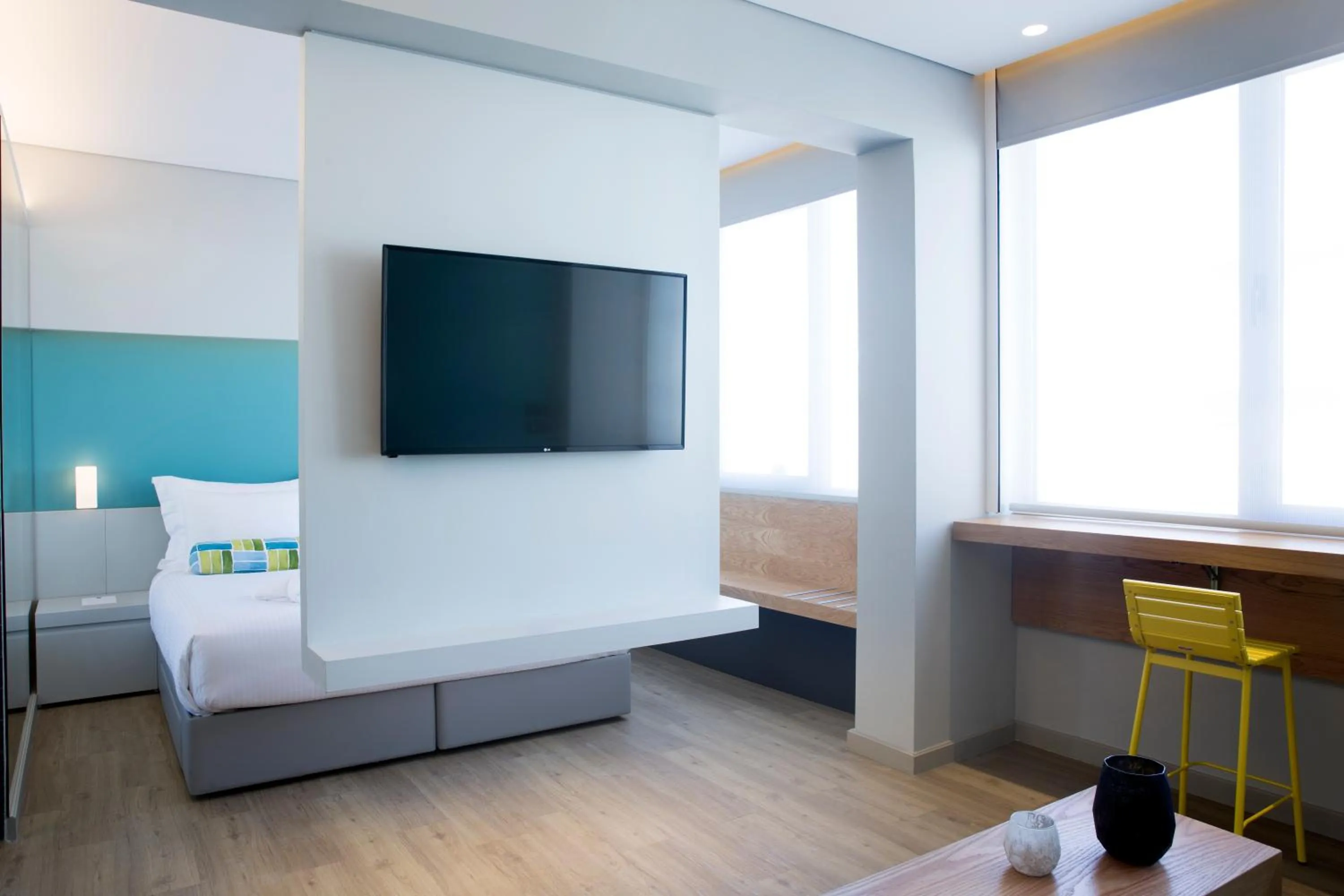 Photo of the whole room, Bed in Athenaeum K 29