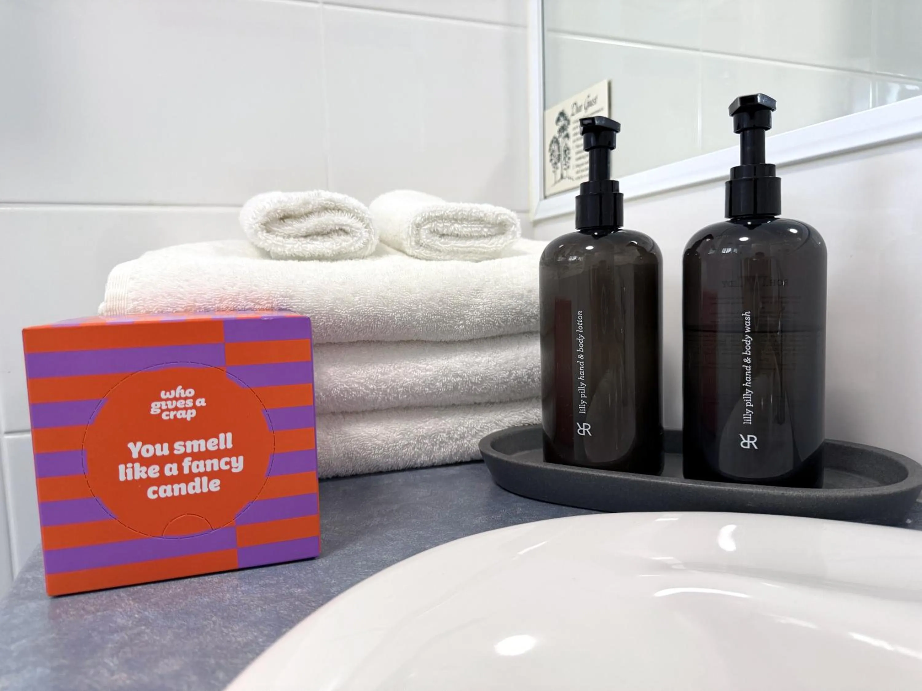 Bathroom in Pelican Motor Inn