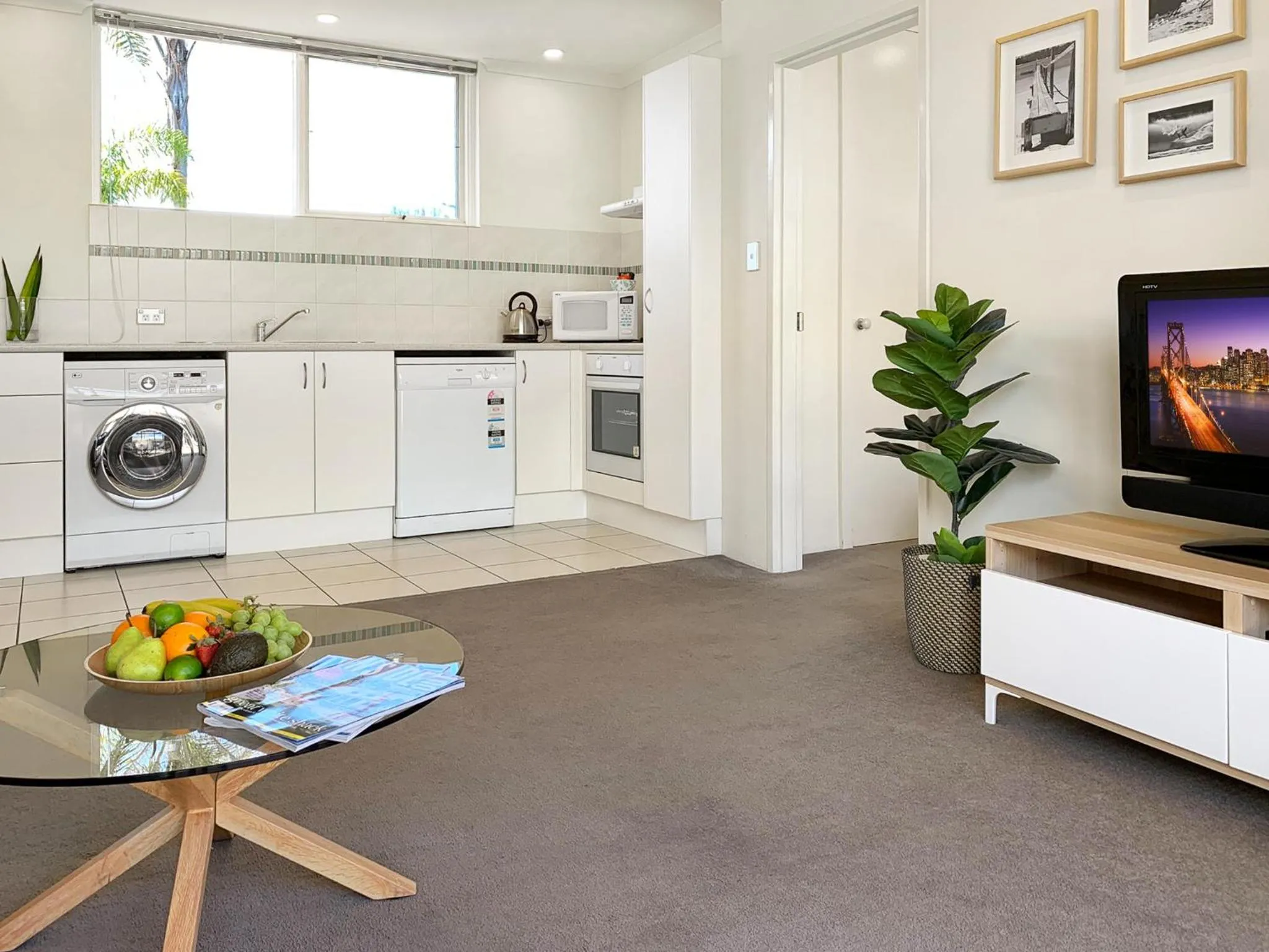 Kitchen or kitchenette in Seashells Apartments Merimbula