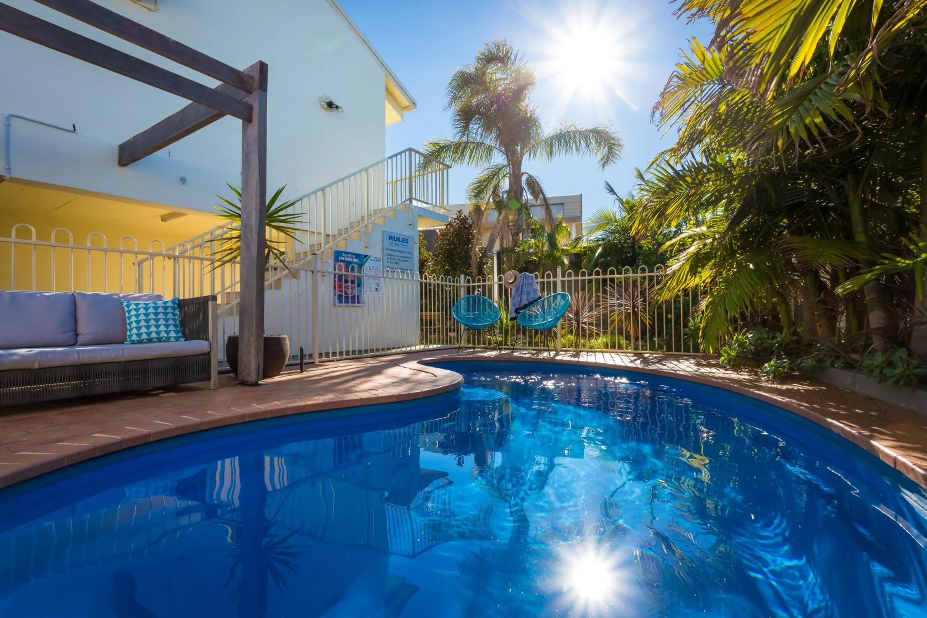 Swimming pool in Seashells Apartments Merimbula