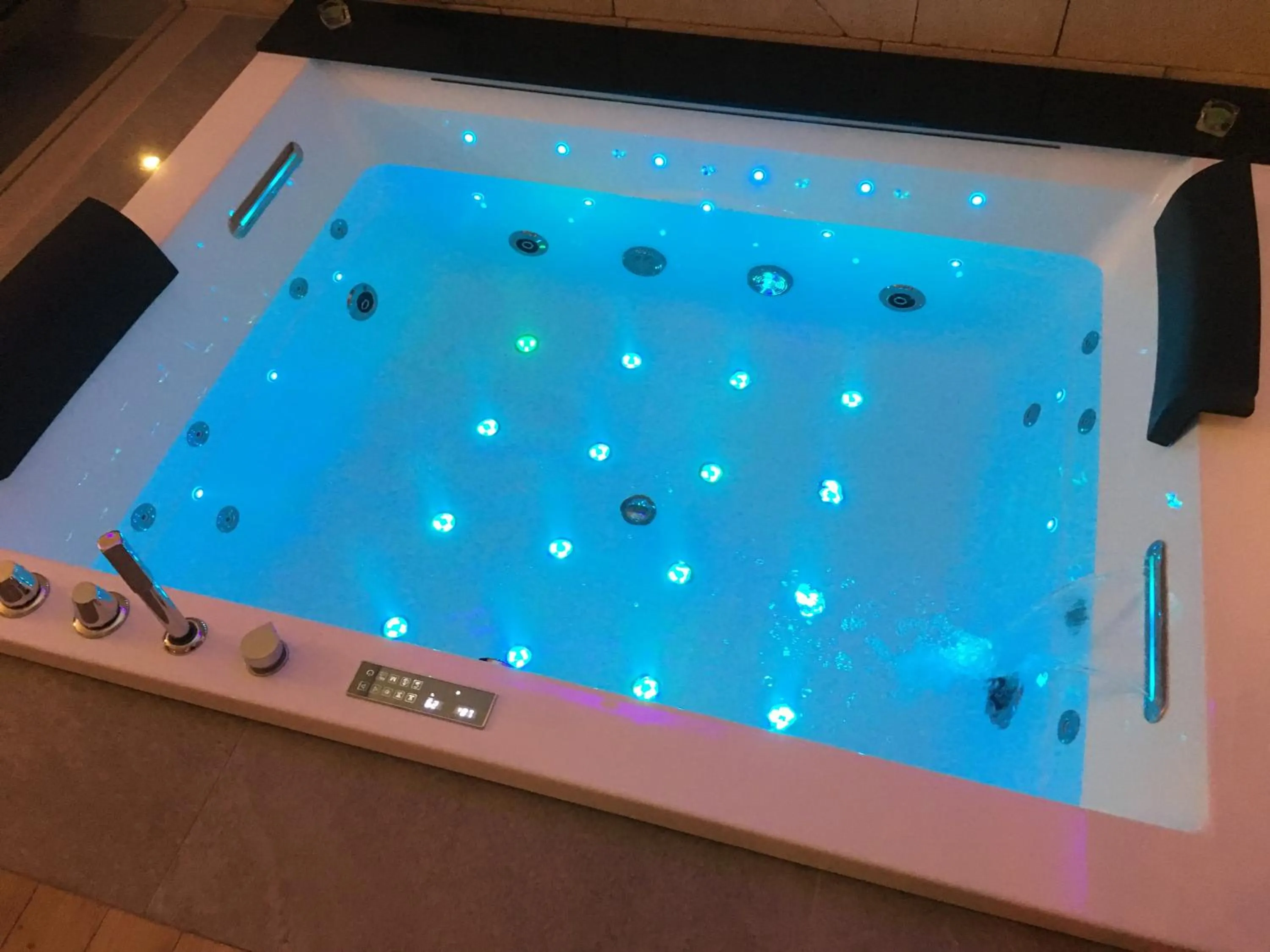 Hot Tub in Mater Aquae