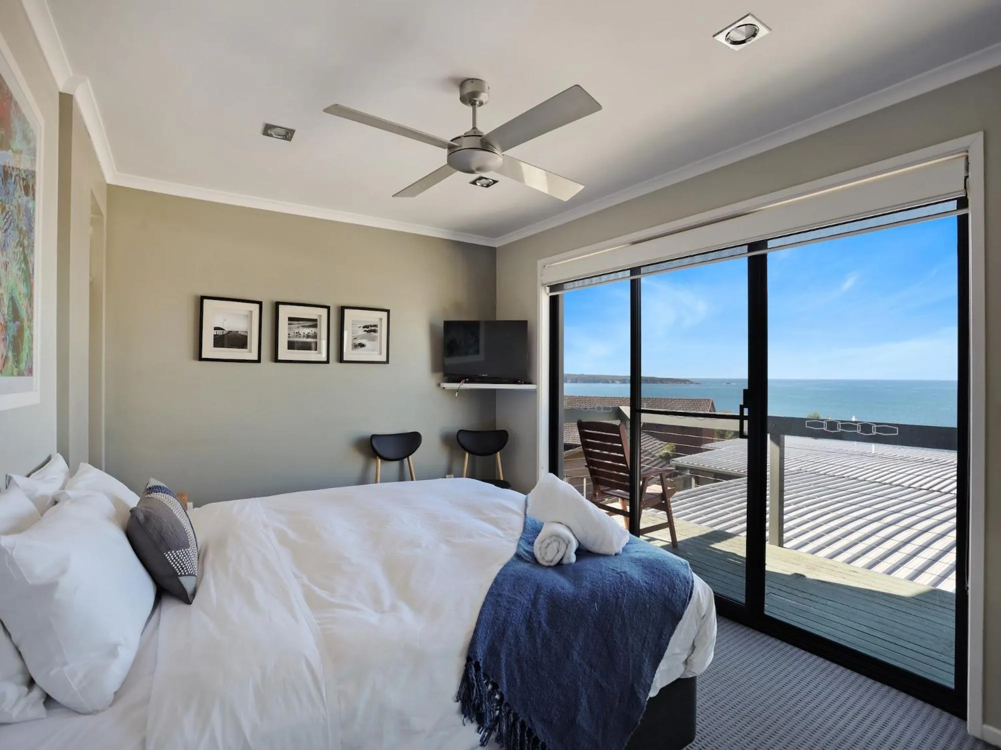 Bed in Eagle Heights Holiday Units