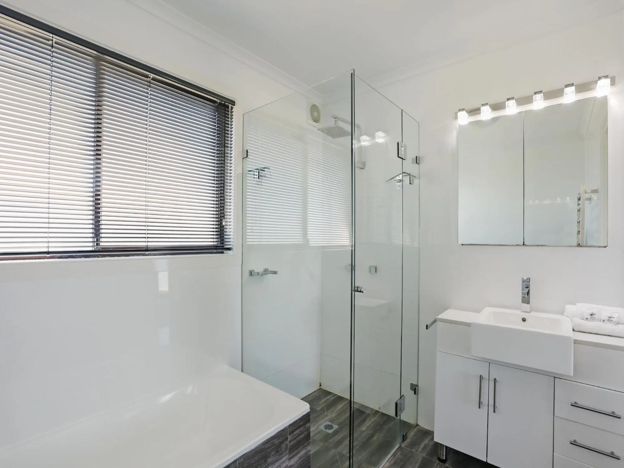 Eagle Heights Holiday Units