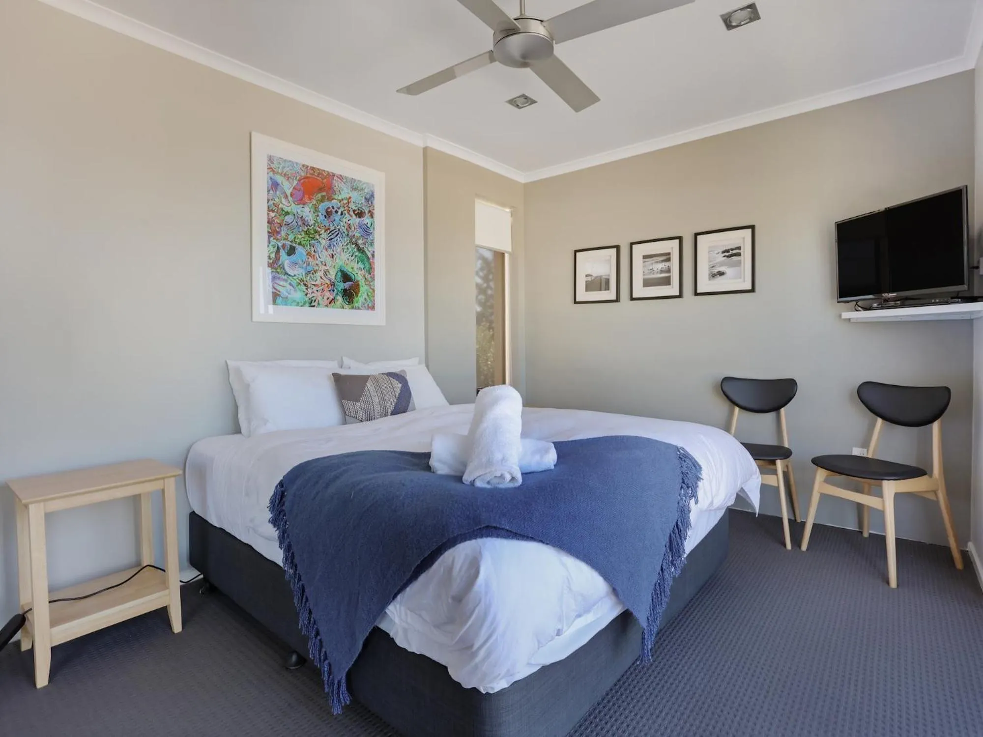 Bed in Eagle Heights Holiday Units