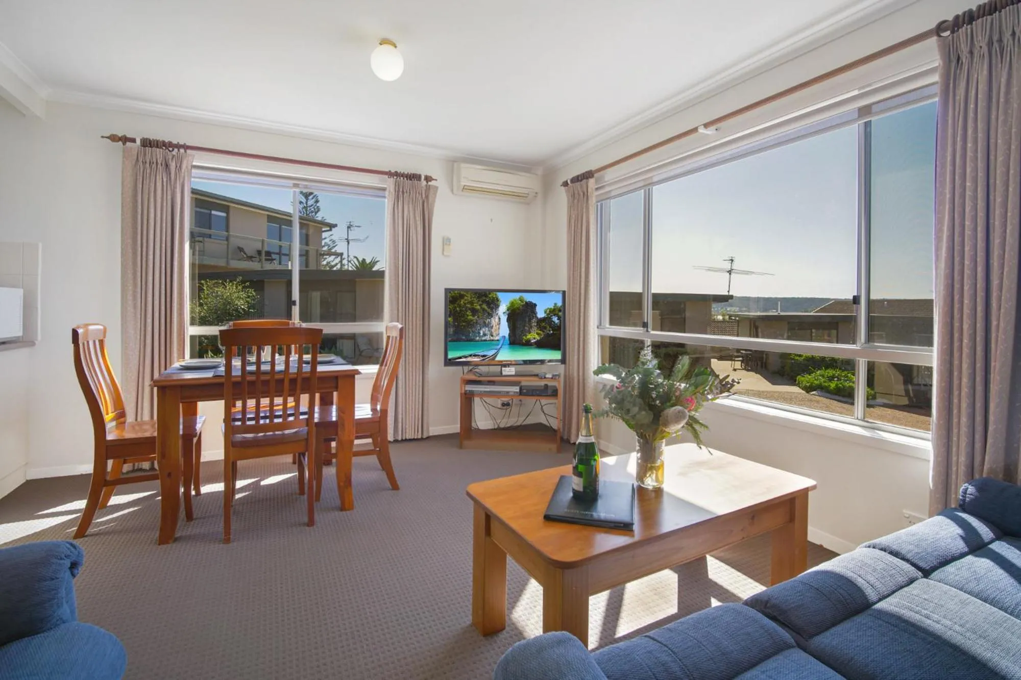 Living room in Eagle Heights Holiday Units
