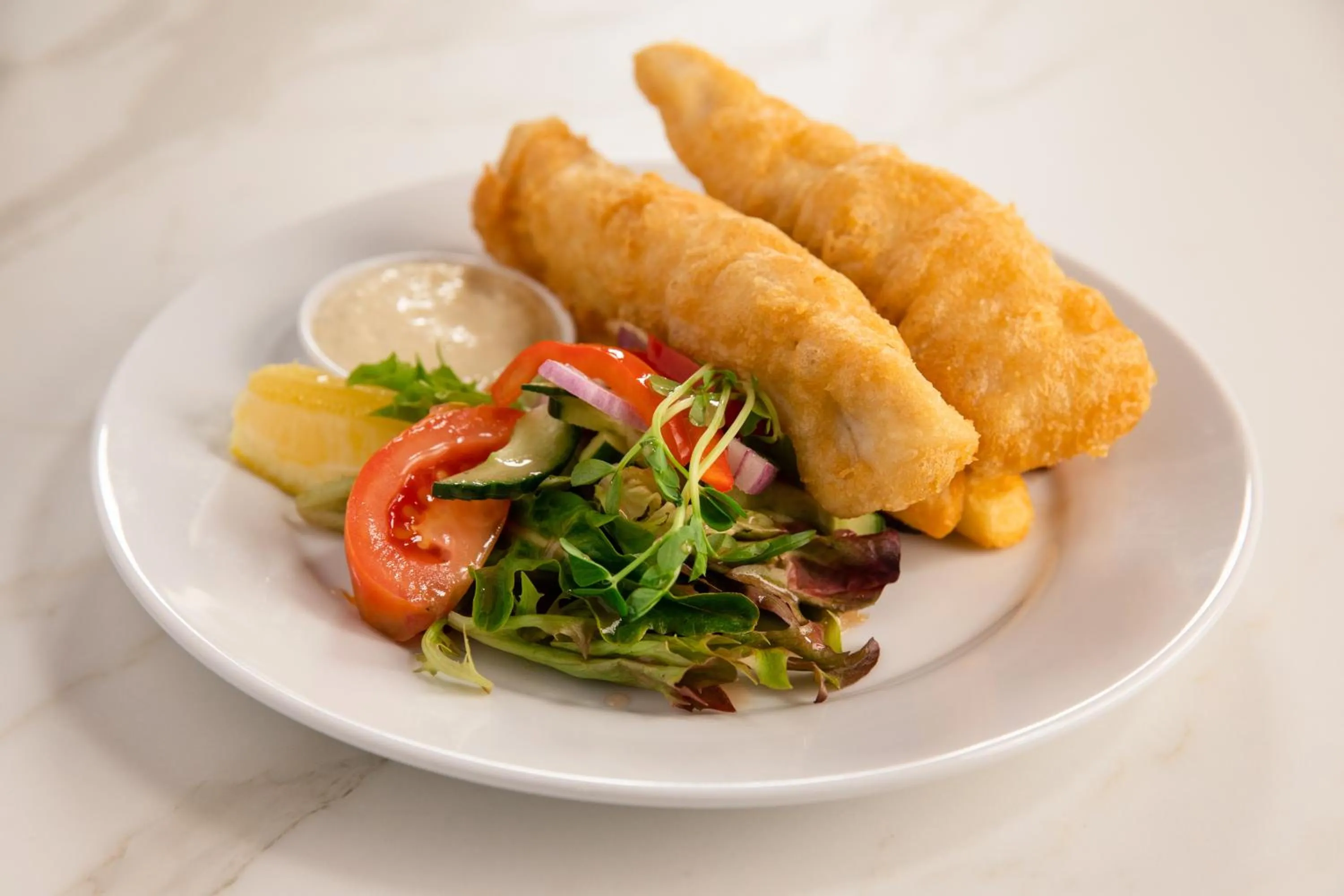 Restaurant/places to eat in Seahorse Inn Hotel & Villas