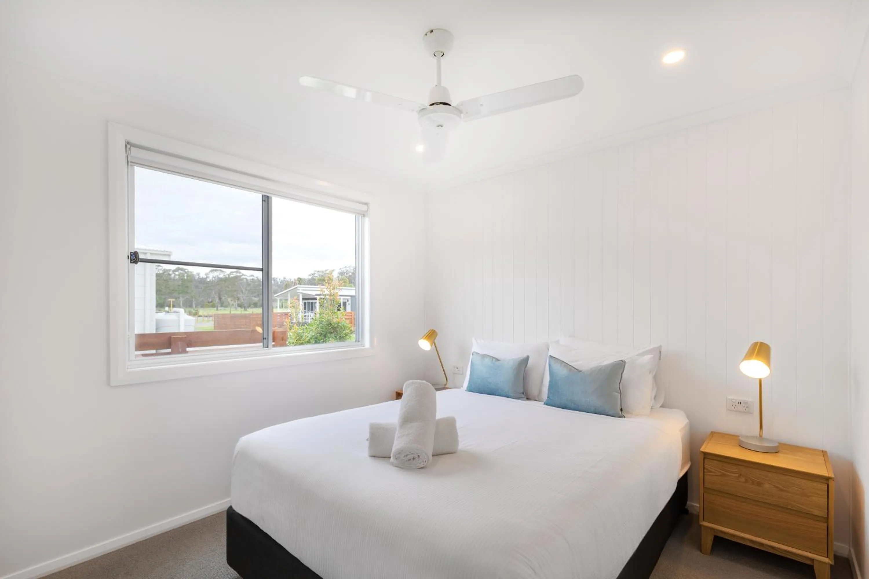 Bed in Seahorse Inn Hotel & Villas