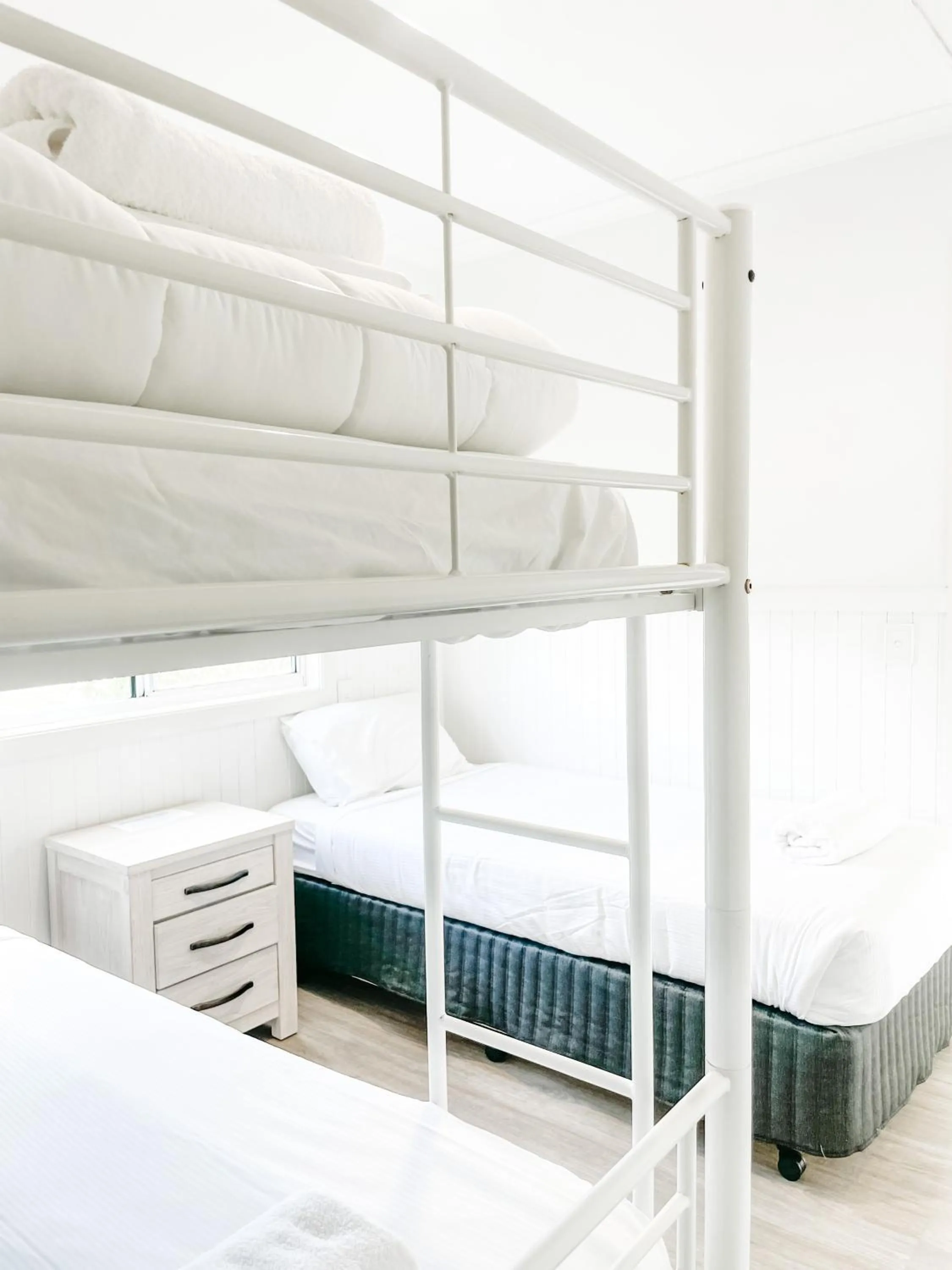 bunk bed, Bed in Seahorse Inn Hotel & Villas