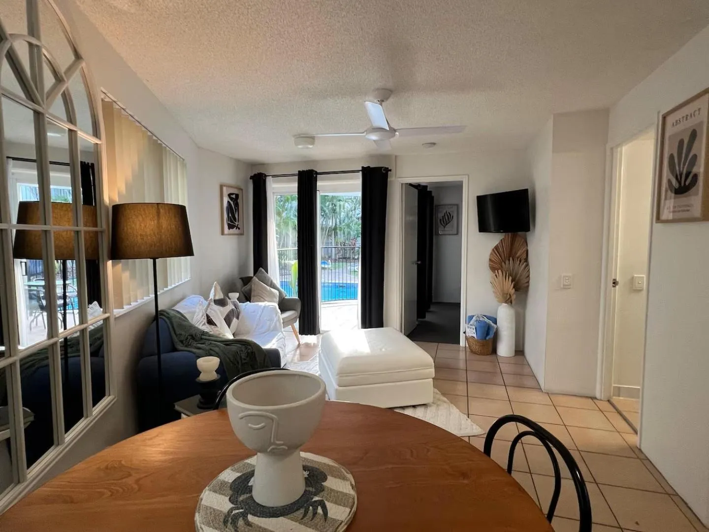 Photo of the whole room, Bed in Beachside Mooloolaba