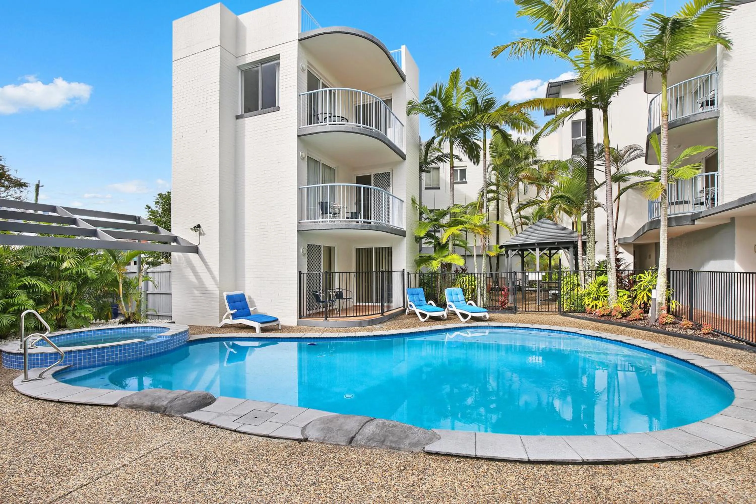 Swimming pool in Beachside Mooloolaba