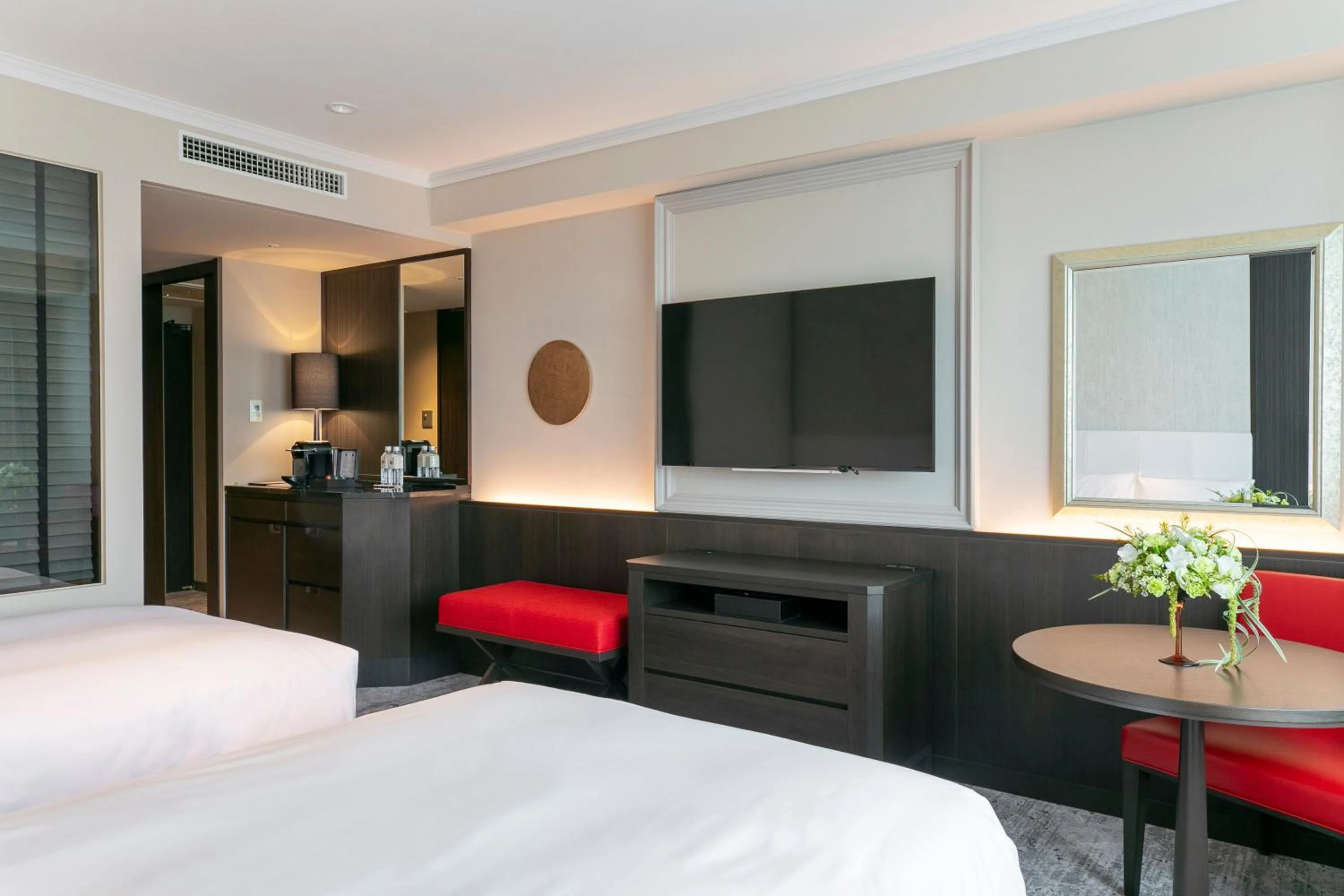 Photo of the whole room, Bed in Nagoya Tokyu Hotel