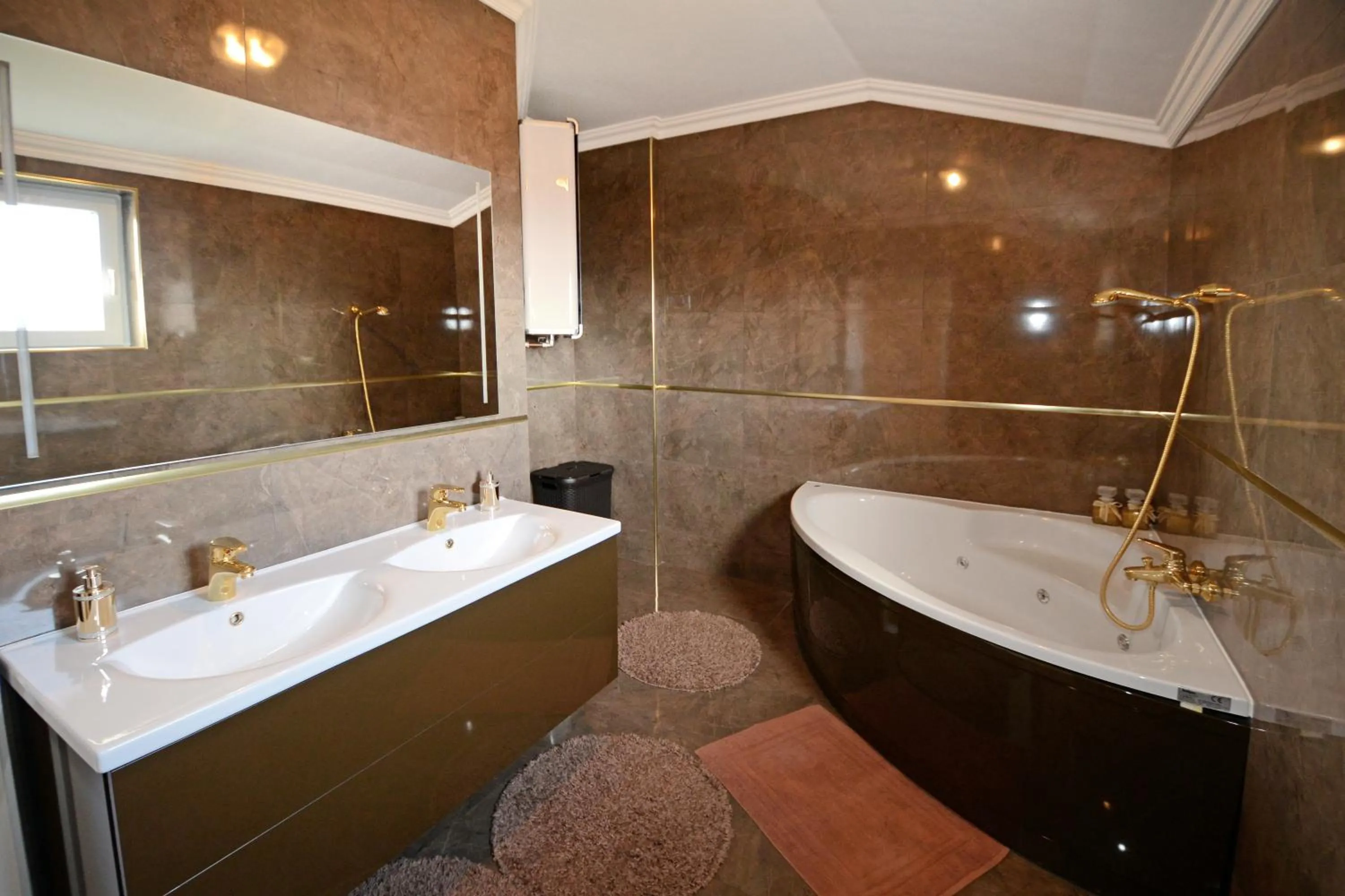 Bathroom in Villa Zare