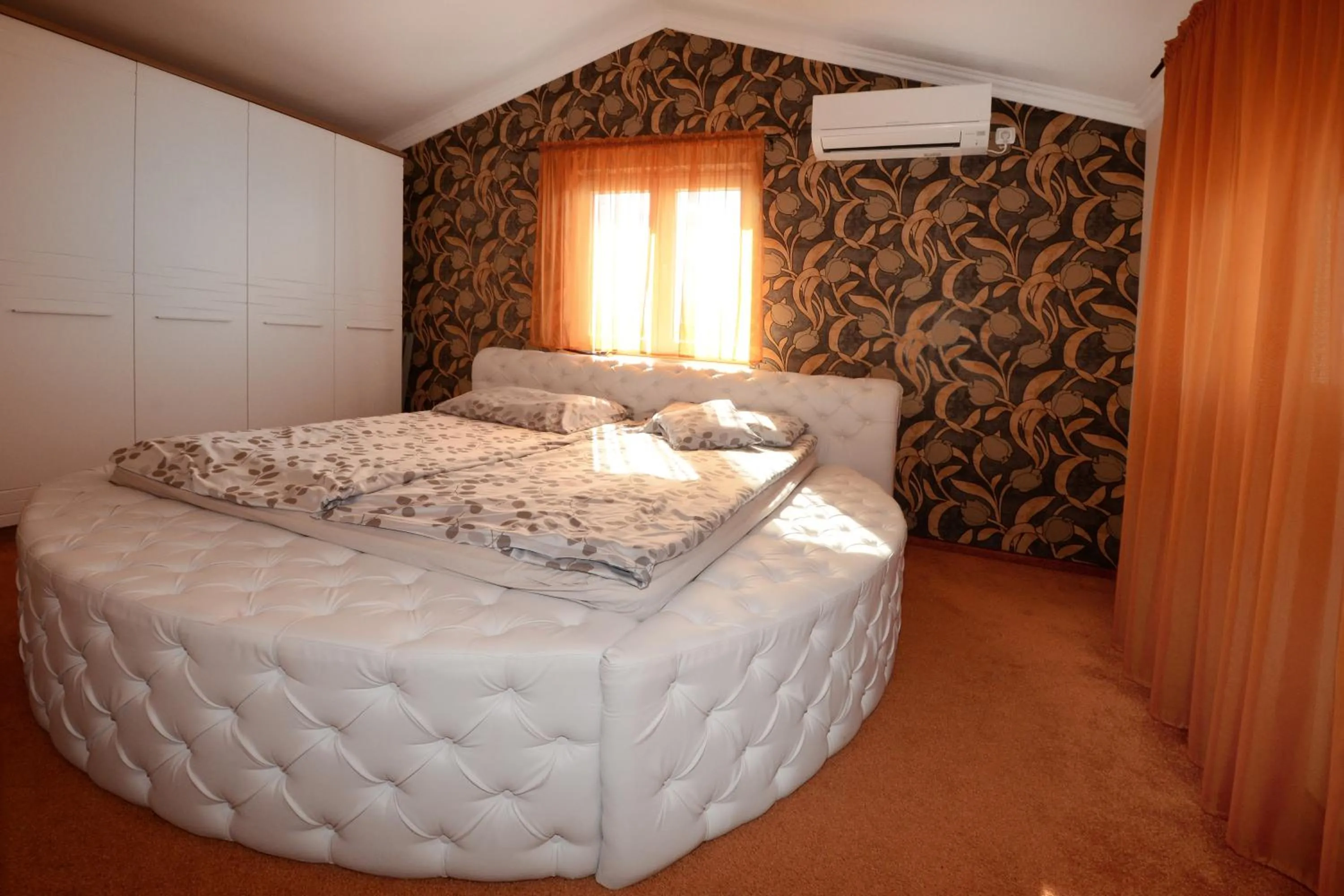 Bedroom, Bed in Villa Zare