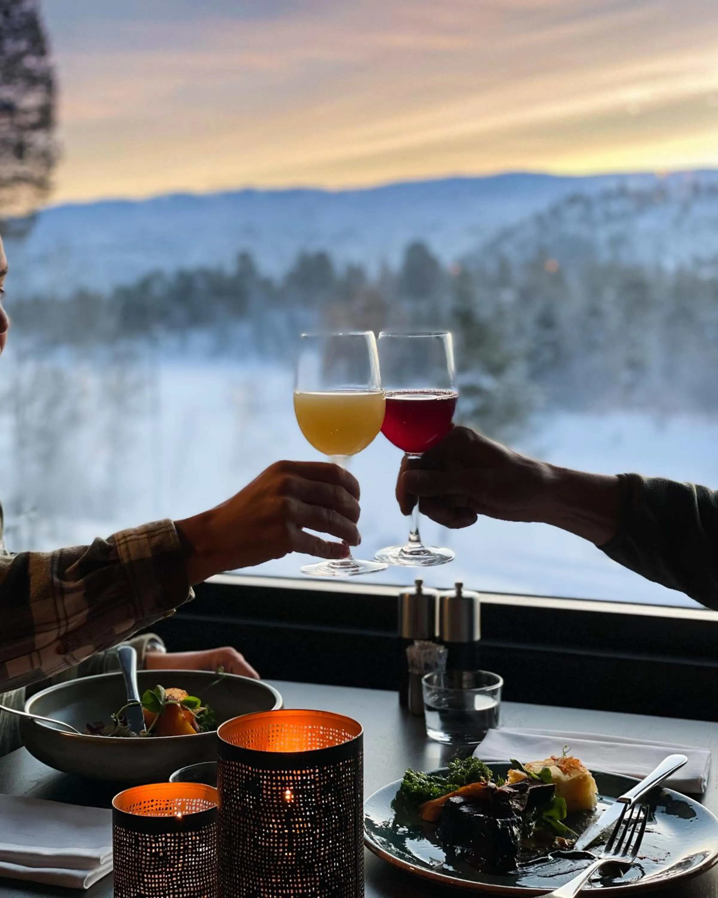 Restaurant/places to eat in Hovdestøylen