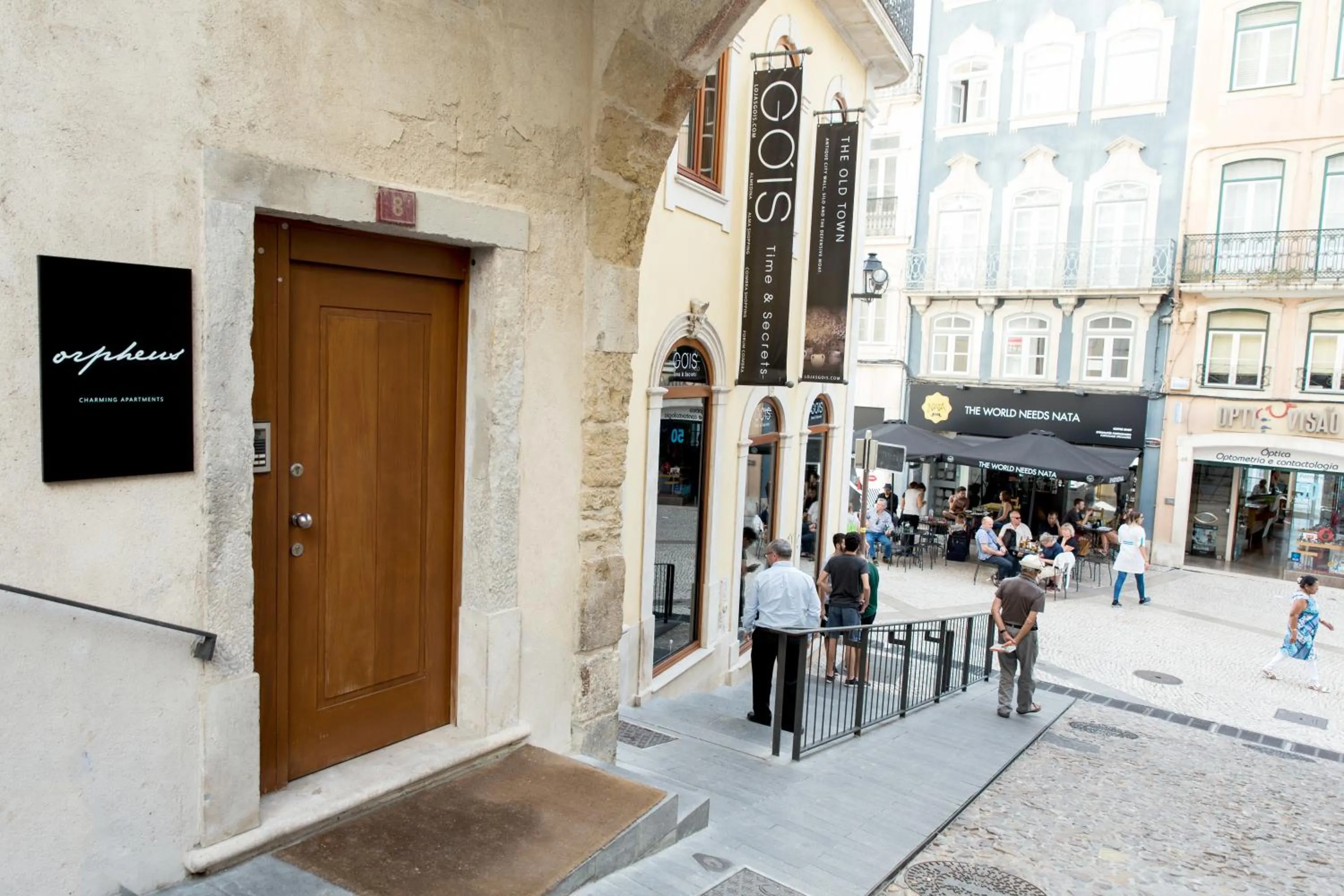 Facade/entrance in Orpheus - Miguel Torga - UNESCO Heritage